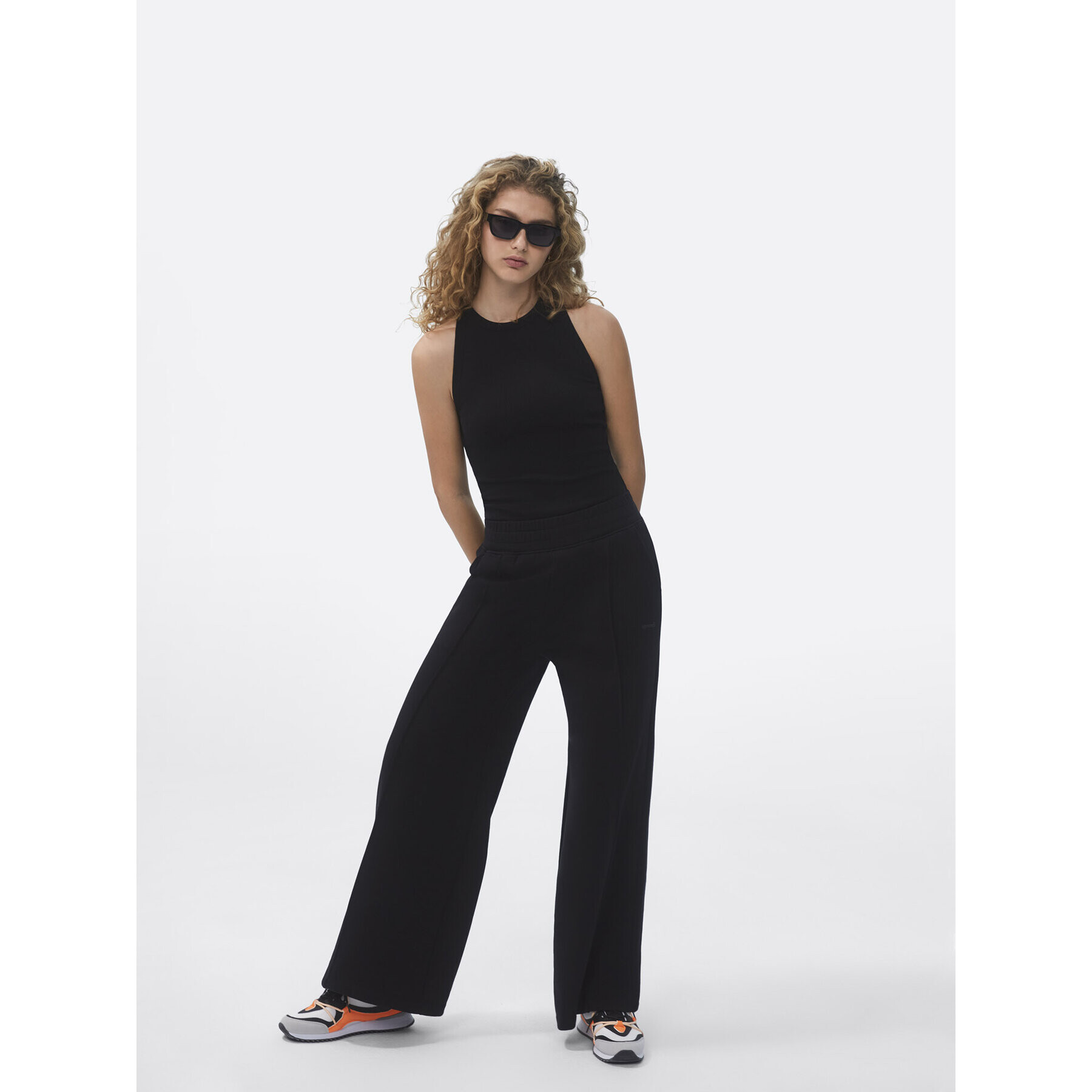 Sprandi Pantaloni din material SP22-SPD002 Negru Relaxed Fit - Pled.ro