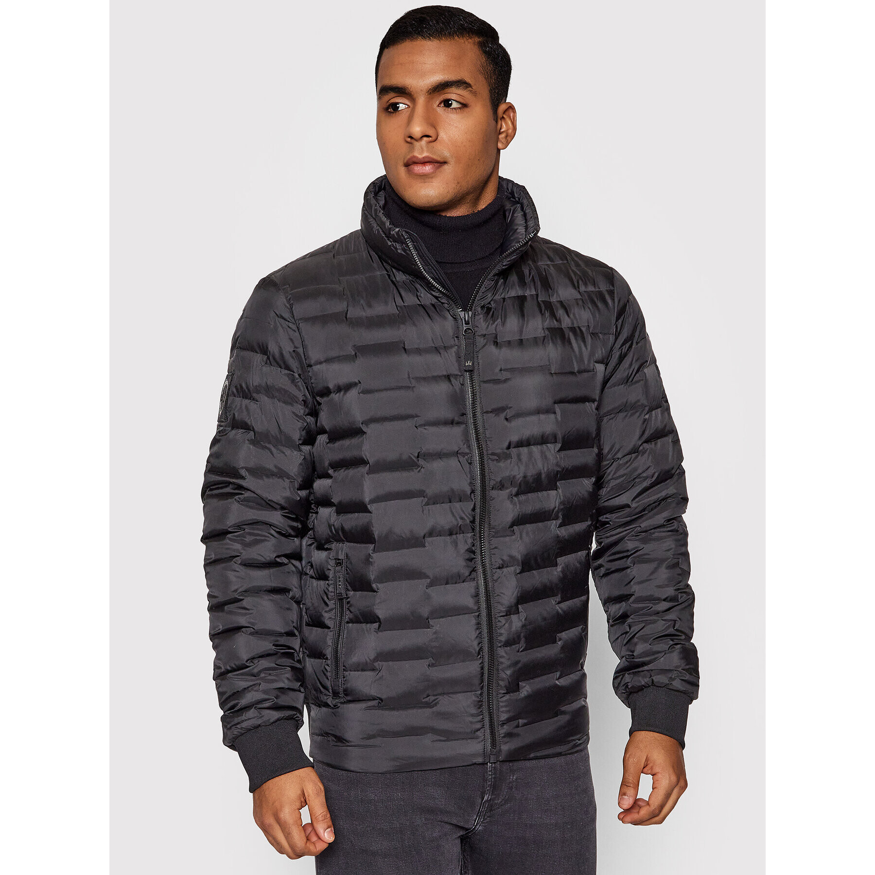 Superdry Geacă din puf Down Liner M5011218A Negru Regular Fit - Pled.ro