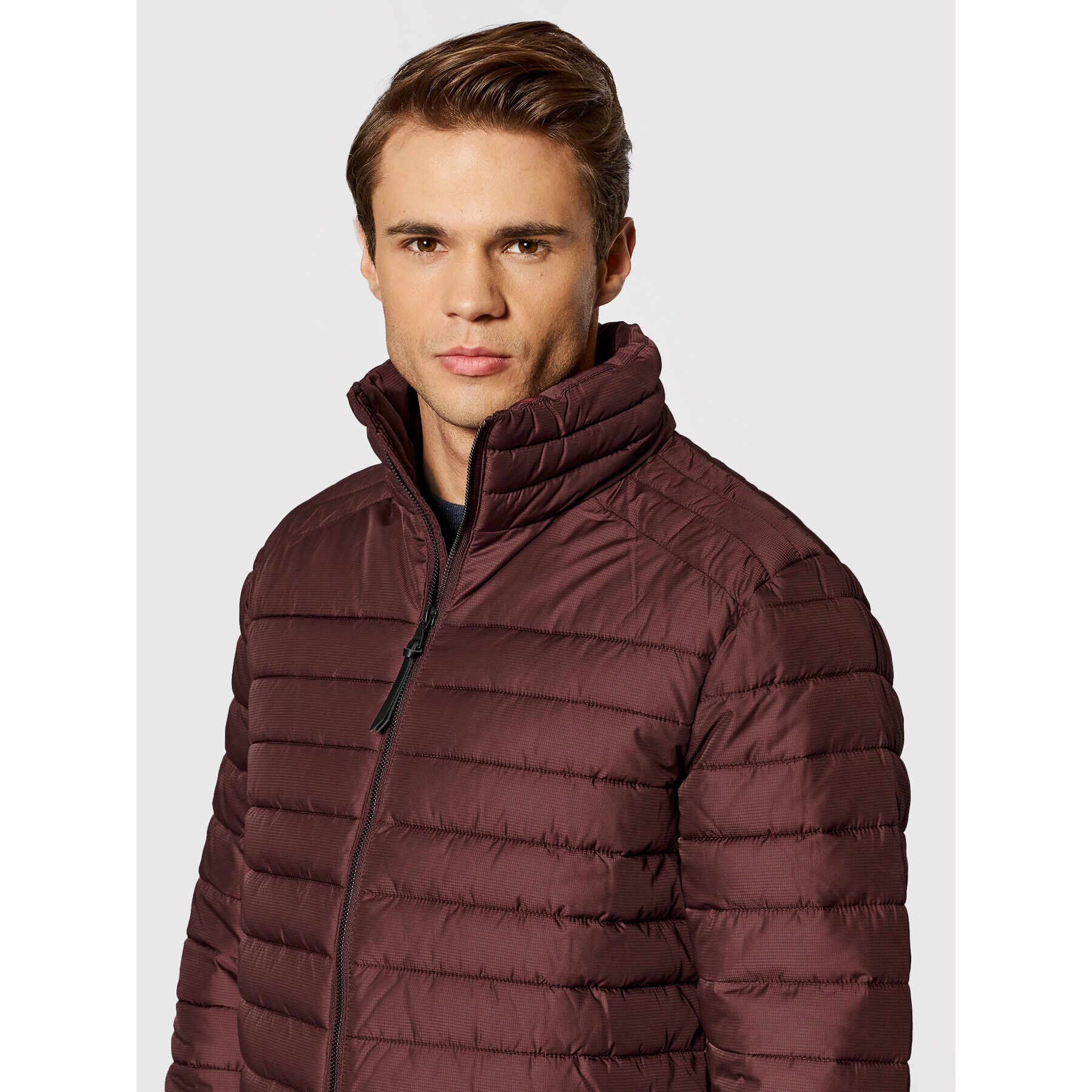 Superdry Geacă din puf Studios M5011103A Vișiniu Regular Fit - Pled.ro