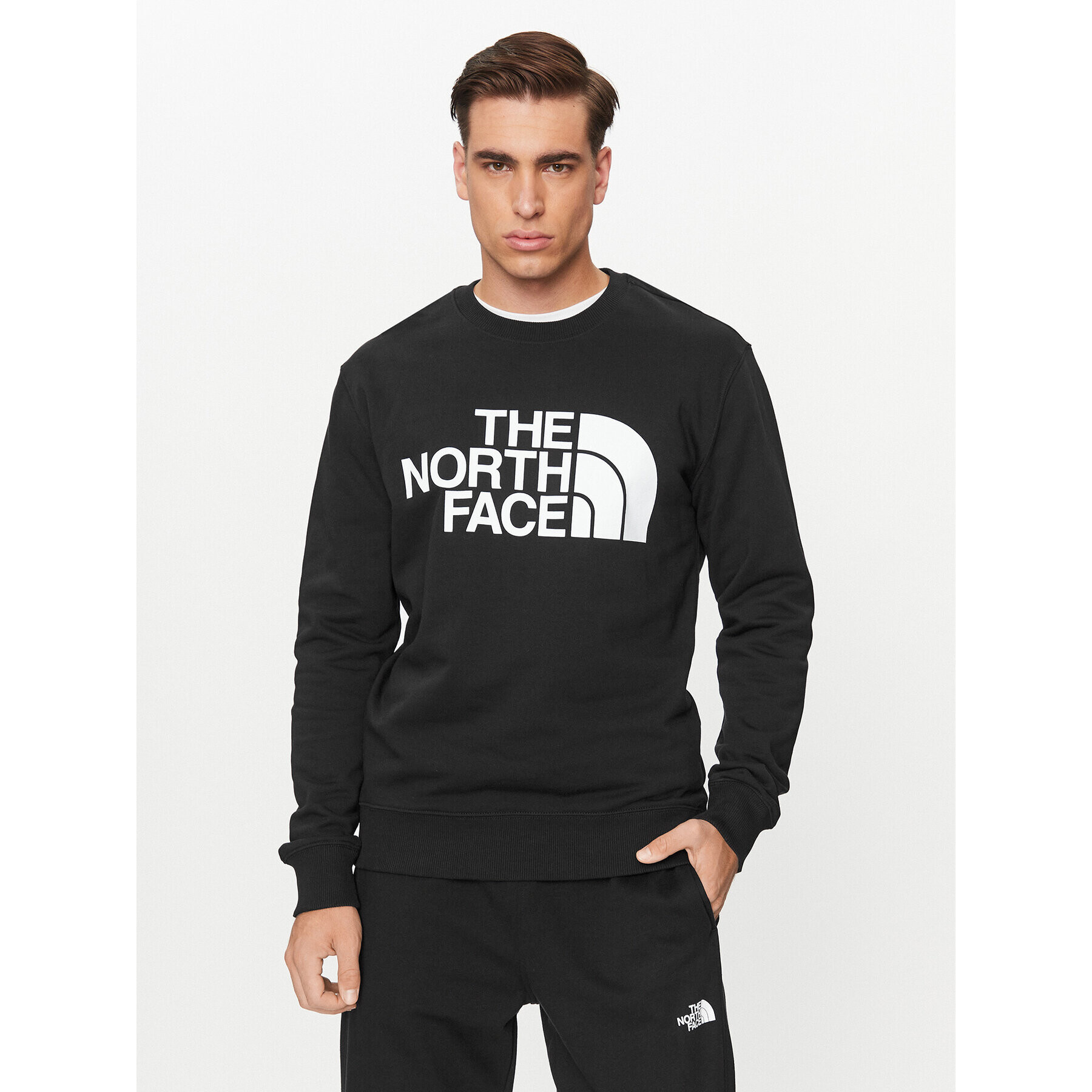 The North Face Bluză M Standard Crew - EuNF0A4M7WJK31 Negru Regular Fit - Pled.ro