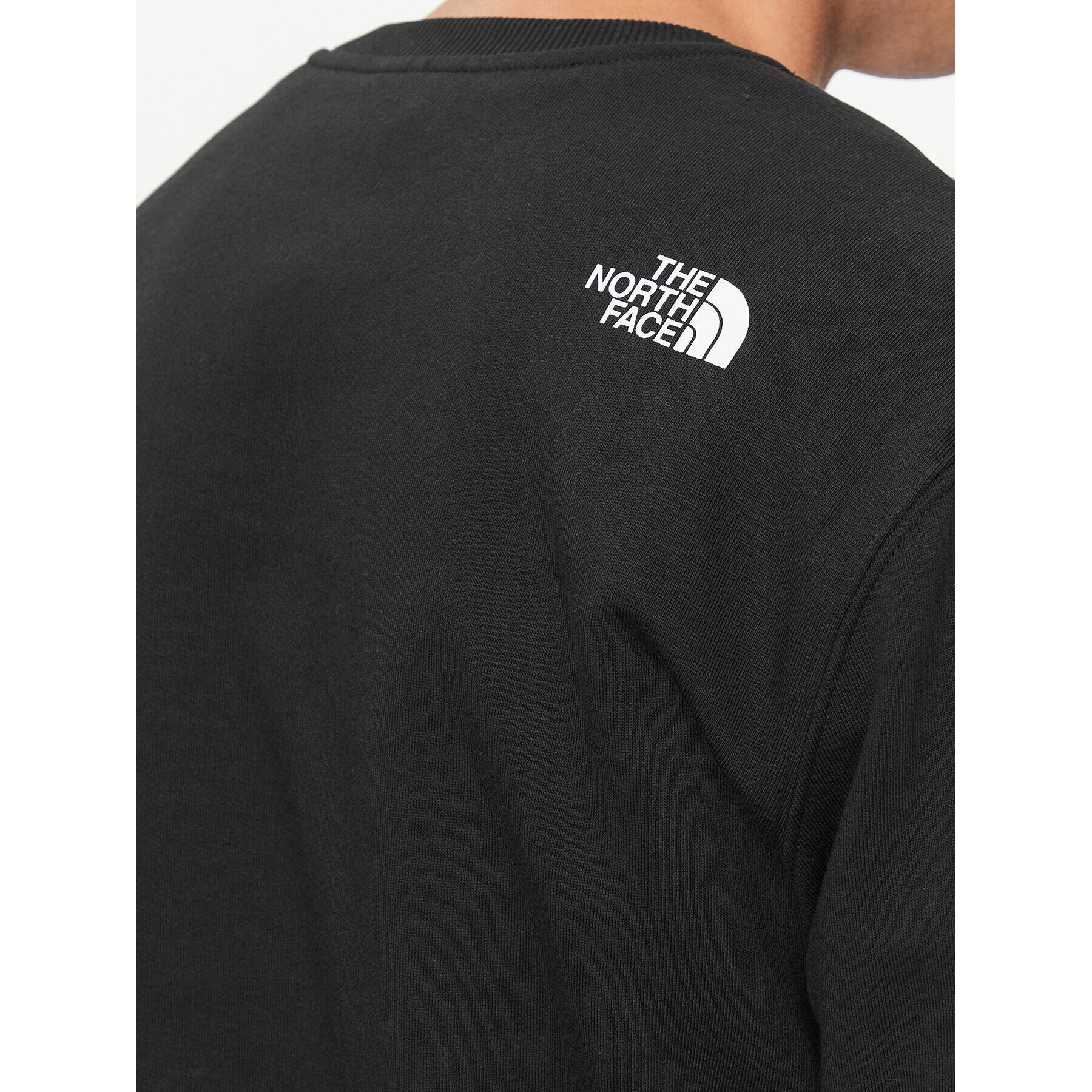 The North Face Bluză M Standard Crew - EuNF0A4M7WJK31 Negru Regular Fit - Pled.ro