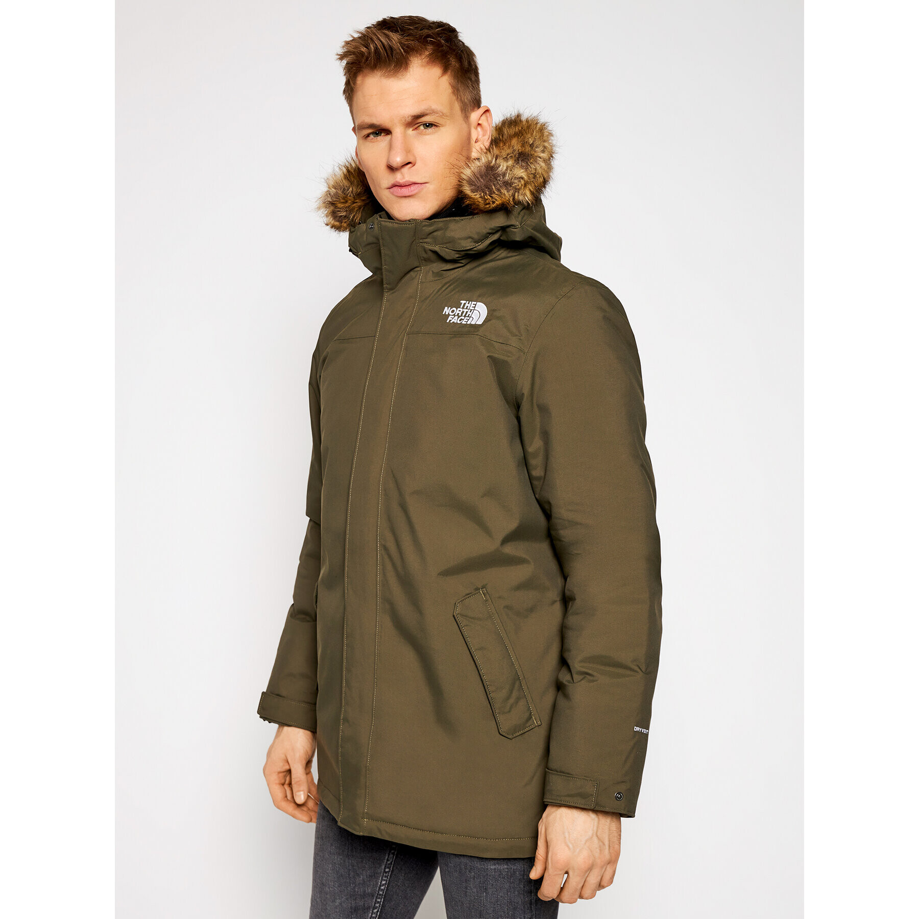 The North Face Geacă de iarnă Zaneck NF0A4M8H21L1 Verde Regular Fit - Pled.ro