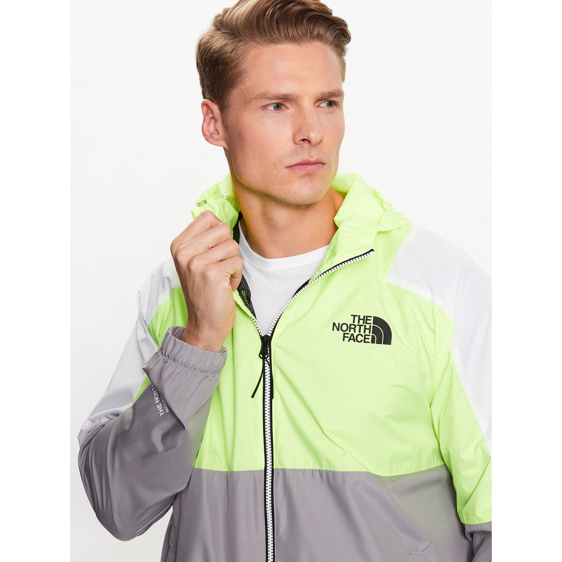 The North Face Geacă de vânt Ma Wind NF0A823X Gri Regular Fit - Pled.ro