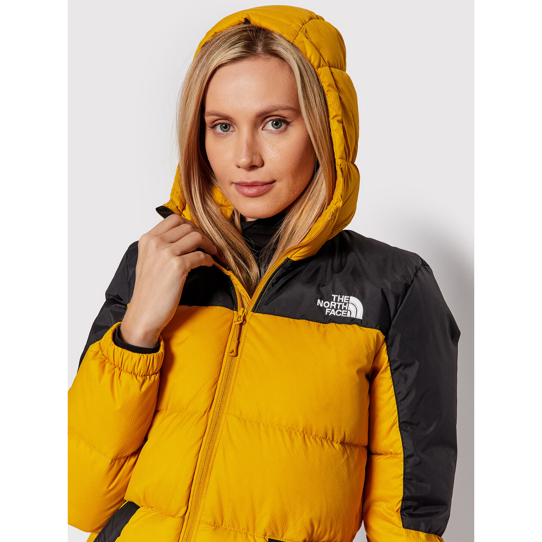 The North Face Geacă din puf Diablo NF0A55H4 Galben Regular Fit - Pled.ro