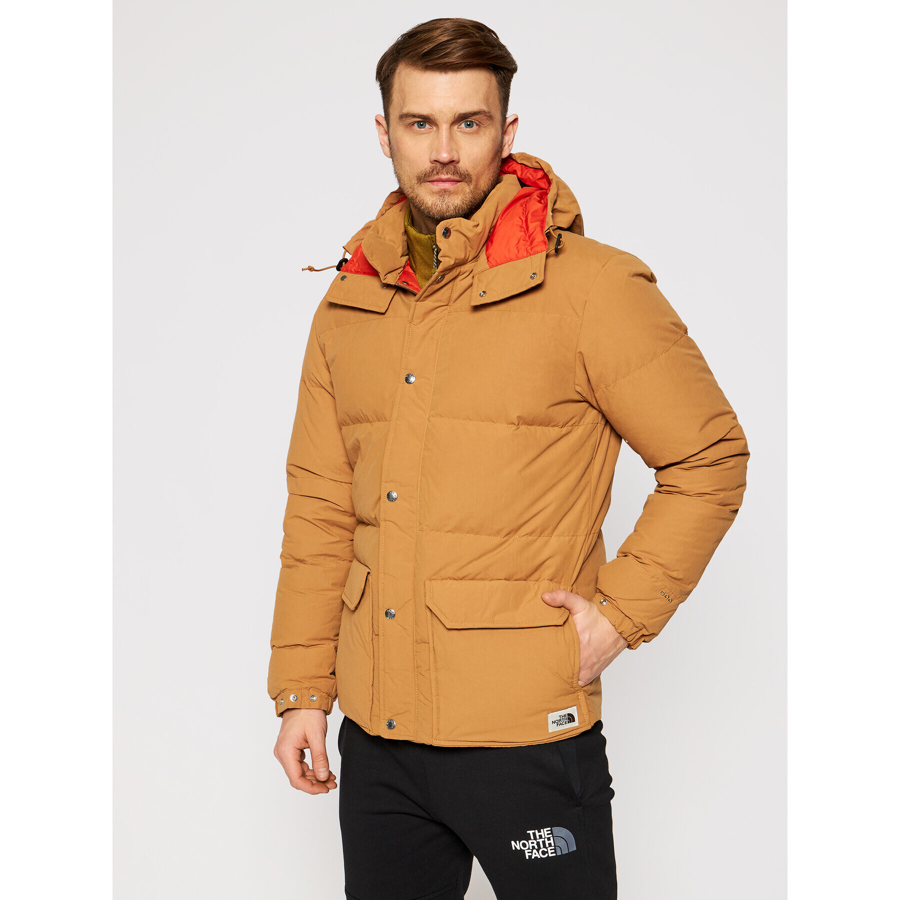 The North Face Geacă din puf Sierra NF0A48LC Maro Regular Fit - Pled.ro