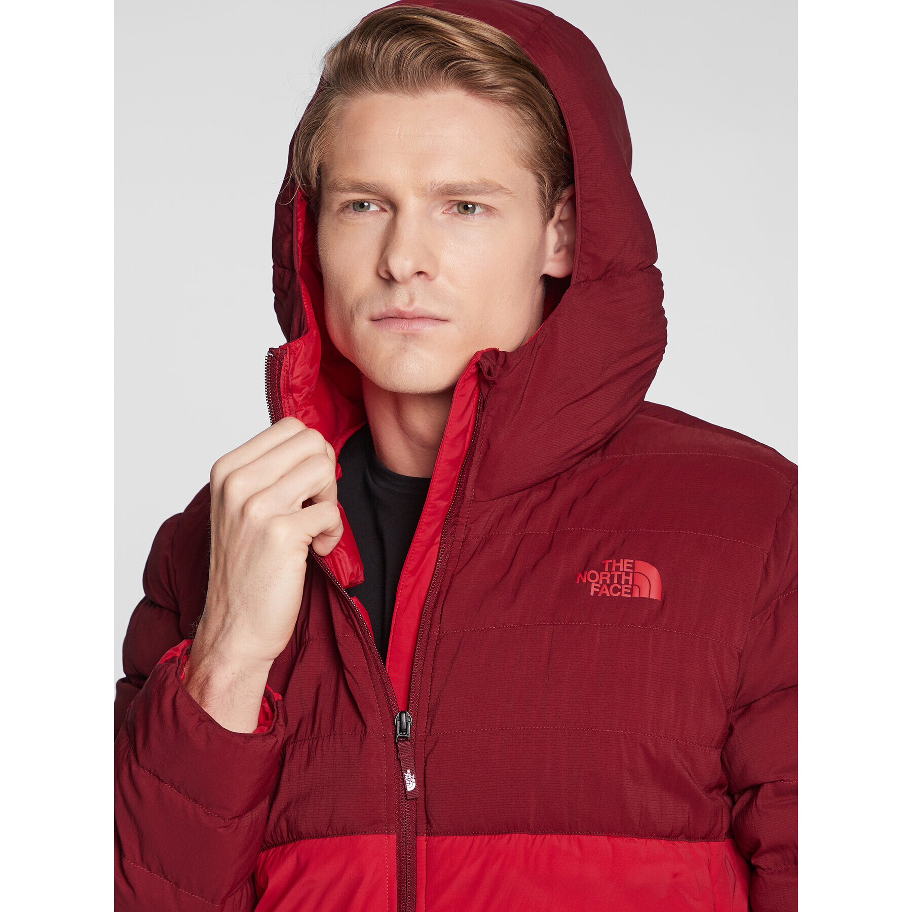 The North Face Geacă din puf Thermoball NF0A7UL7 Roșu Regular Fit - Pled.ro