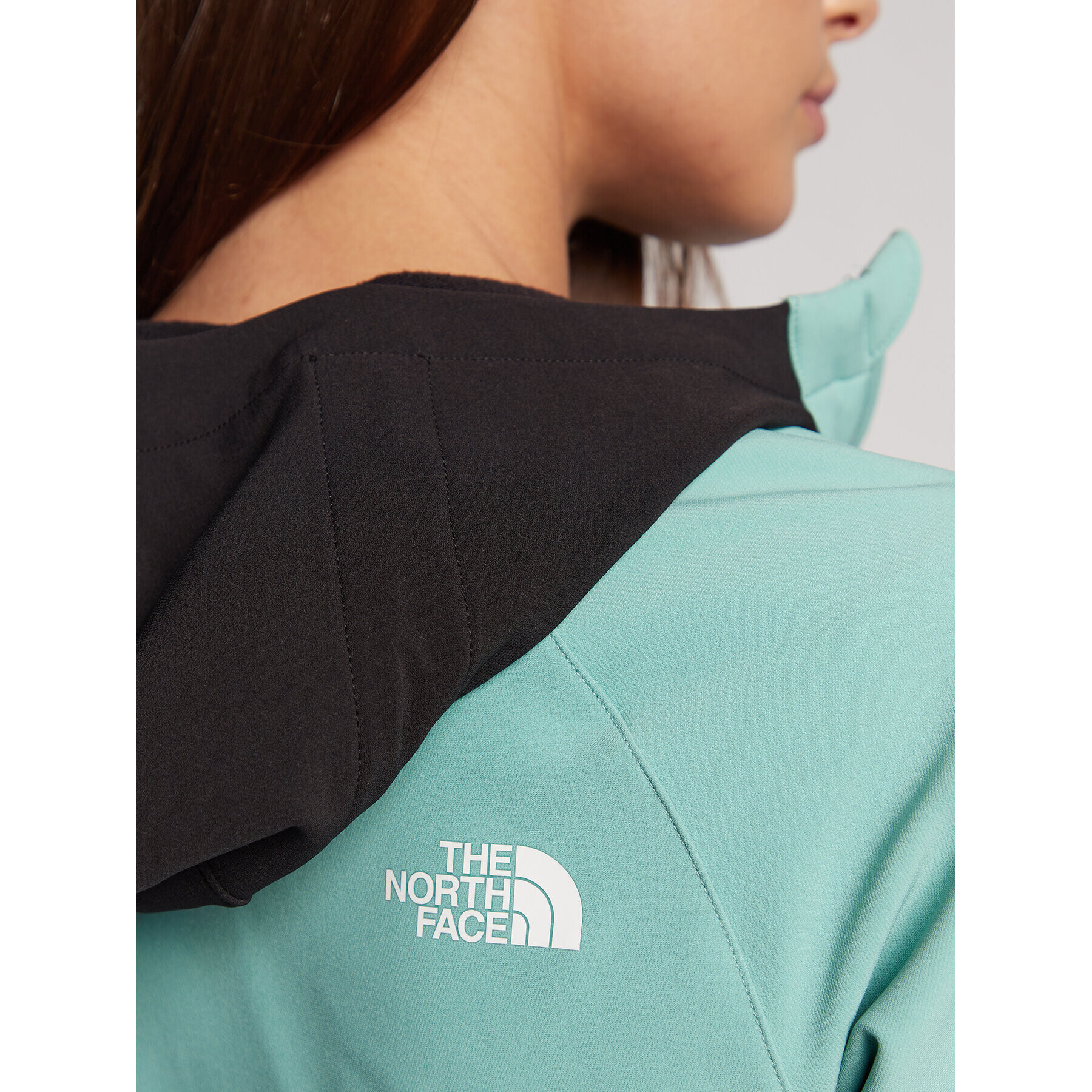 The North Face Geacă softshell NF0A7ZE9 Verde Regular Fit - Pled.ro