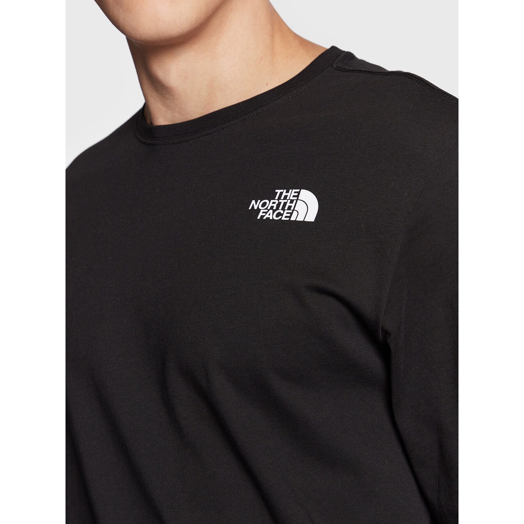 The North Face Longsleeve NF0A493L Negru Regular Fit - Pled.ro