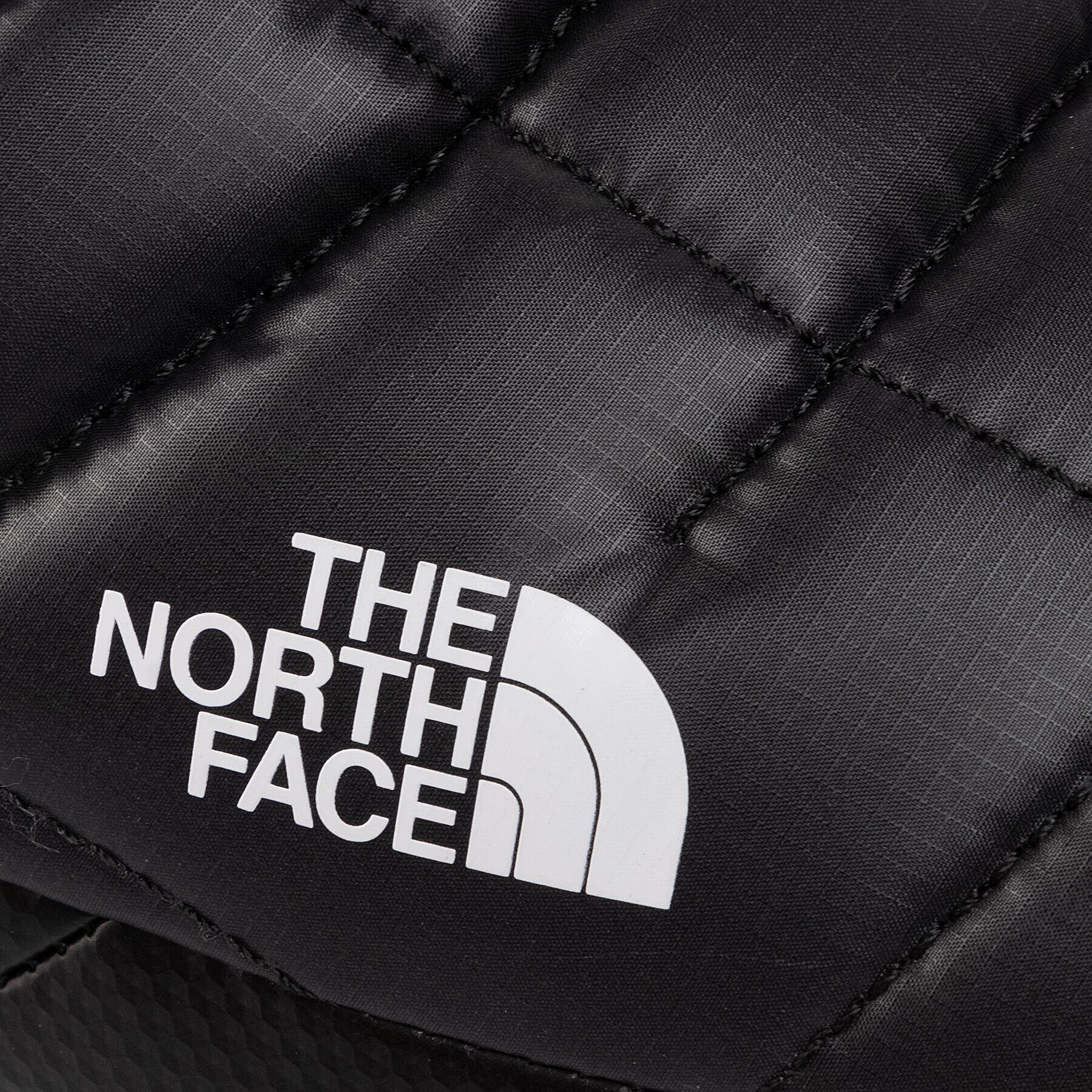 The North Face Papuci de casă Thermoball Traction Mule V NF0A3UZNKY4 Negru - Pled.ro