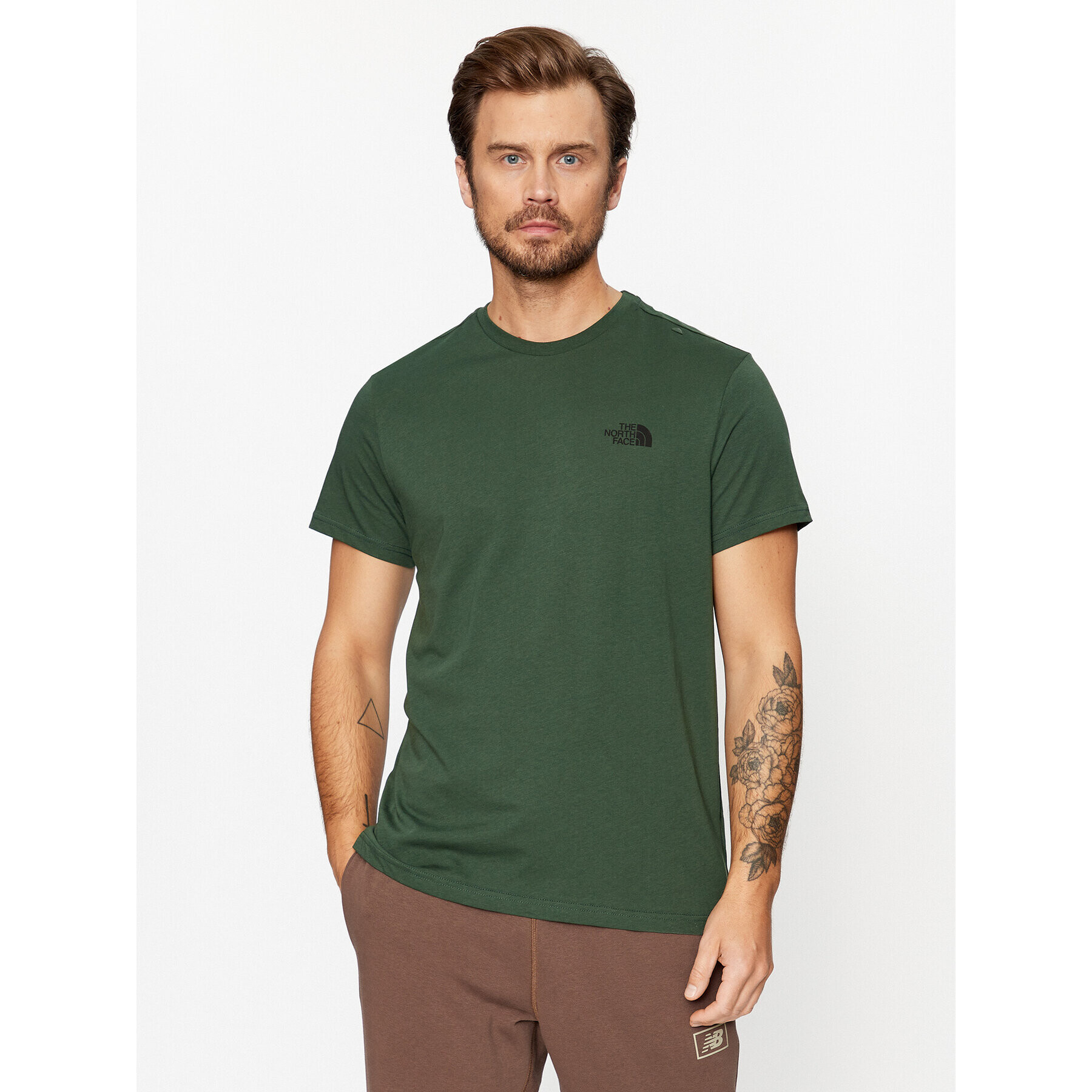 The North Face Tricou M S/S Simple Dome Tee - EuNF0A2TX5I0P1 Verde Regular Fit - Pled.ro