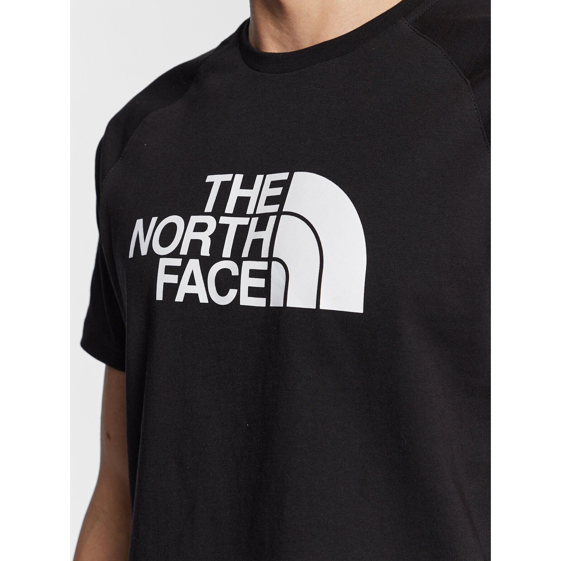 The North Face Tricou Raglan Easy NF0A37FV Negru Regular Fit - Pled.ro