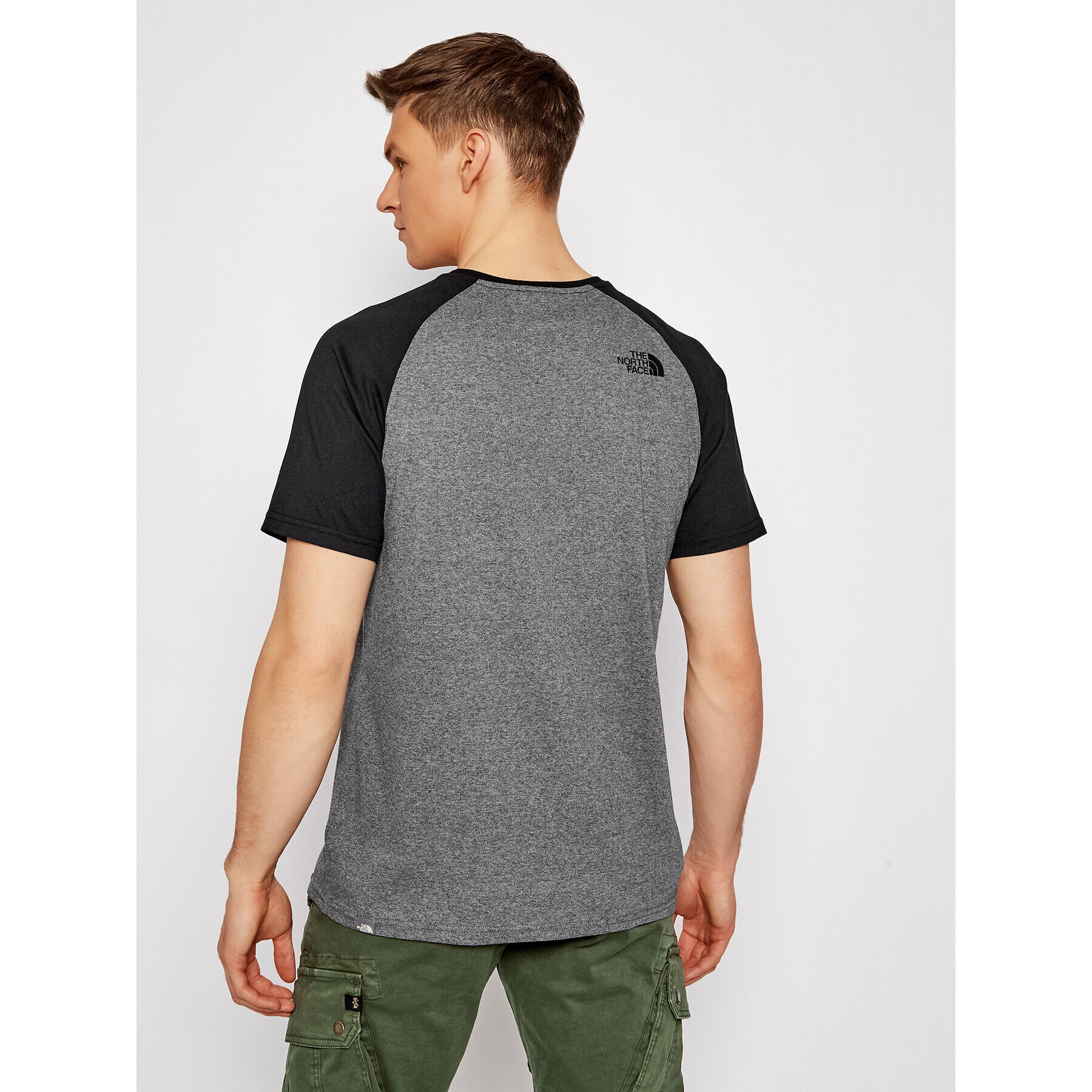 The North Face Tricou Raglan Easy Tee NF0A37FV Gri Regular Fit - Pled.ro