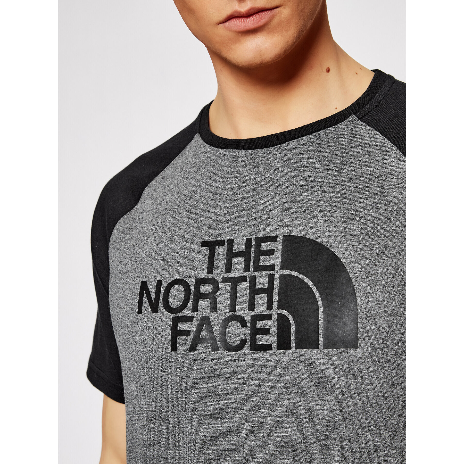 The North Face Tricou Raglan Easy Tee NF0A37FV Gri Regular Fit - Pled.ro