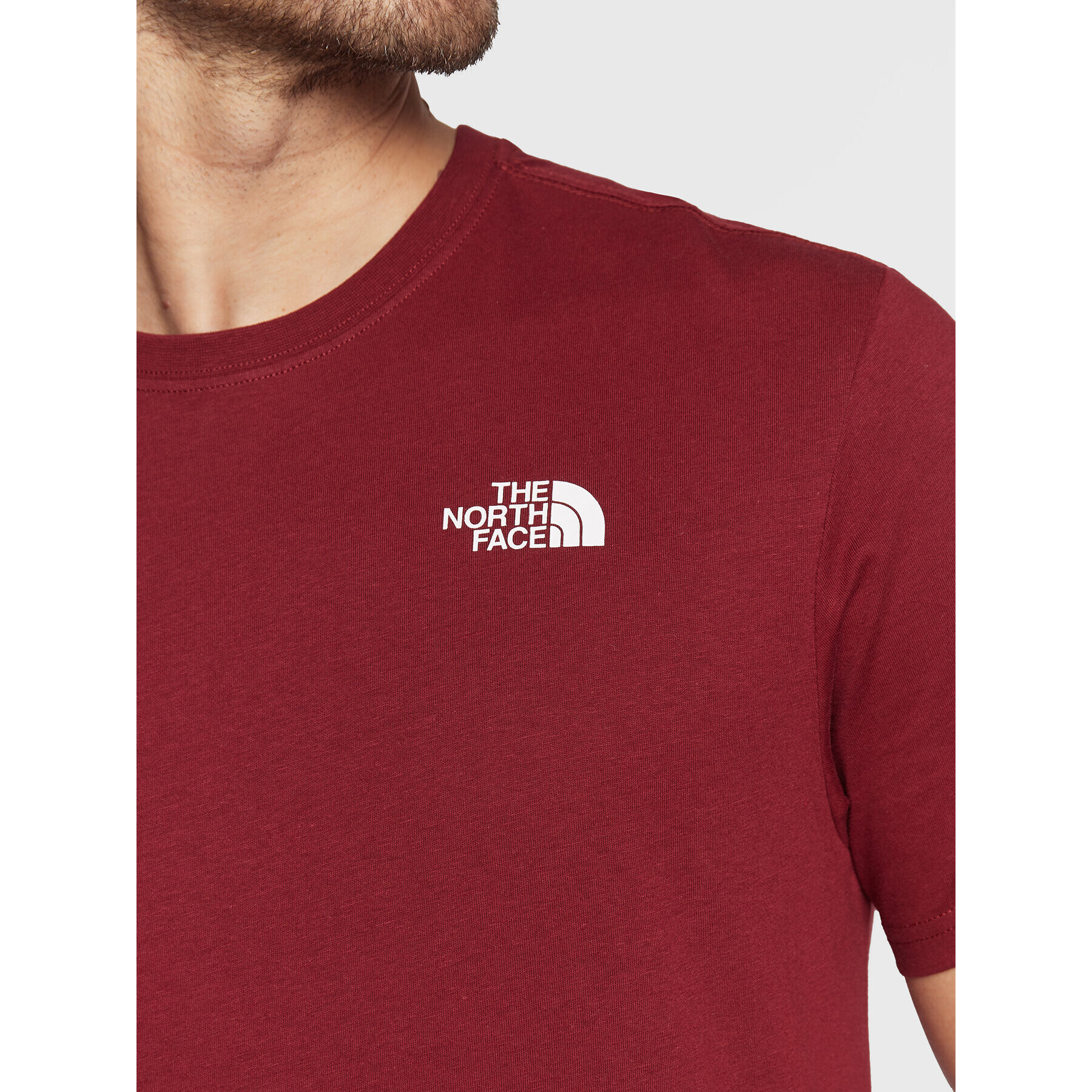 The North Face Tricou Red Box Cel NF0A7X1K Vișiniu Regular Fit - Pled.ro