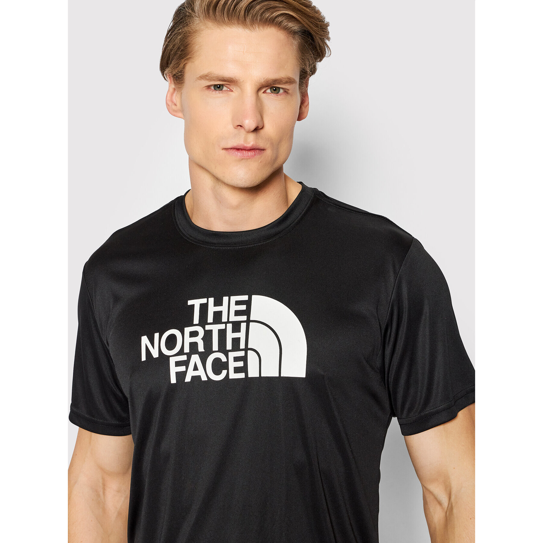 The North Face Tricou tehnic Reaxion Easy NF0A4CDV Negru Regular Fit - Pled.ro