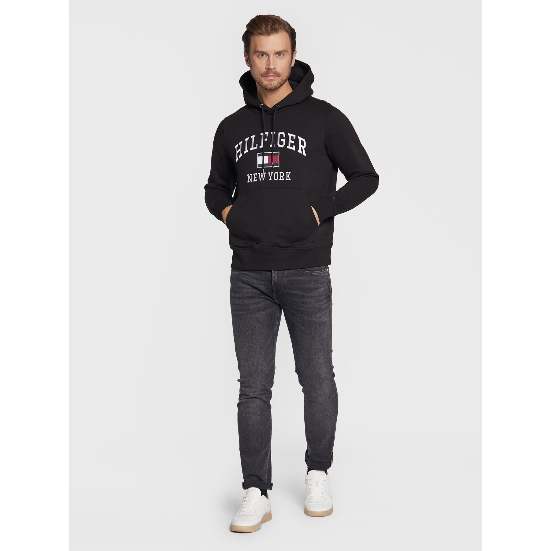 Tommy Hilfiger Bluză Modern Varsity MW0MW28173 Negru Regular Fit - Pled.ro