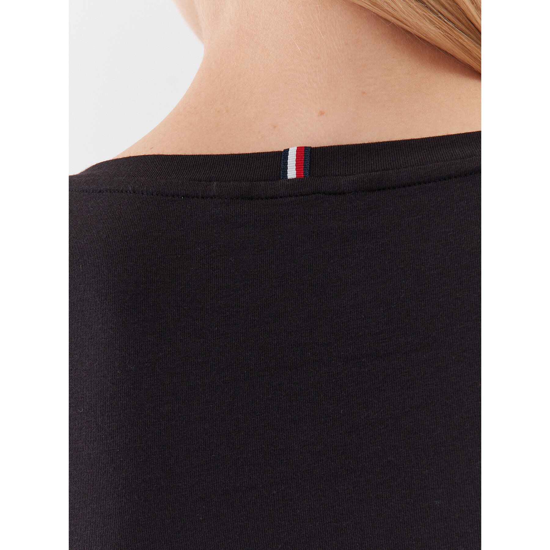 Tommy Hilfiger Bluză Modern WW0WW39147 Negru Slim Fit - Pled.ro