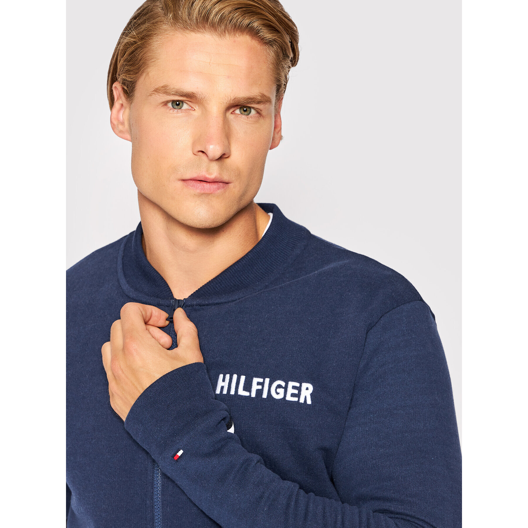 Tommy Hilfiger Bluză UM0UM02443 Bleumarin Regular Fit - Pled.ro