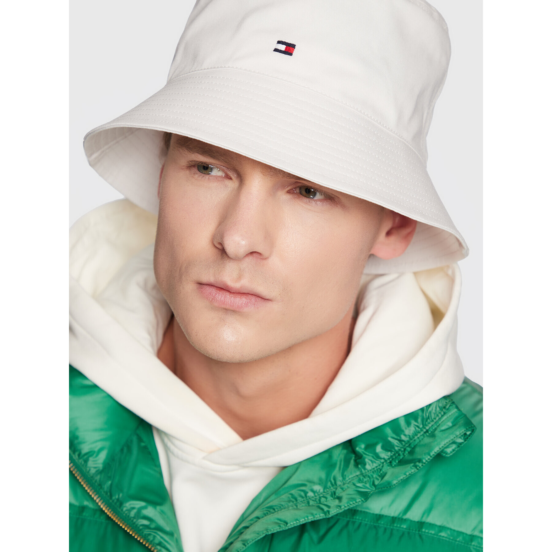 Tommy Hilfiger Bucket Hat Essential Flag Bucket AW0AW14543 Alb - Pled.ro