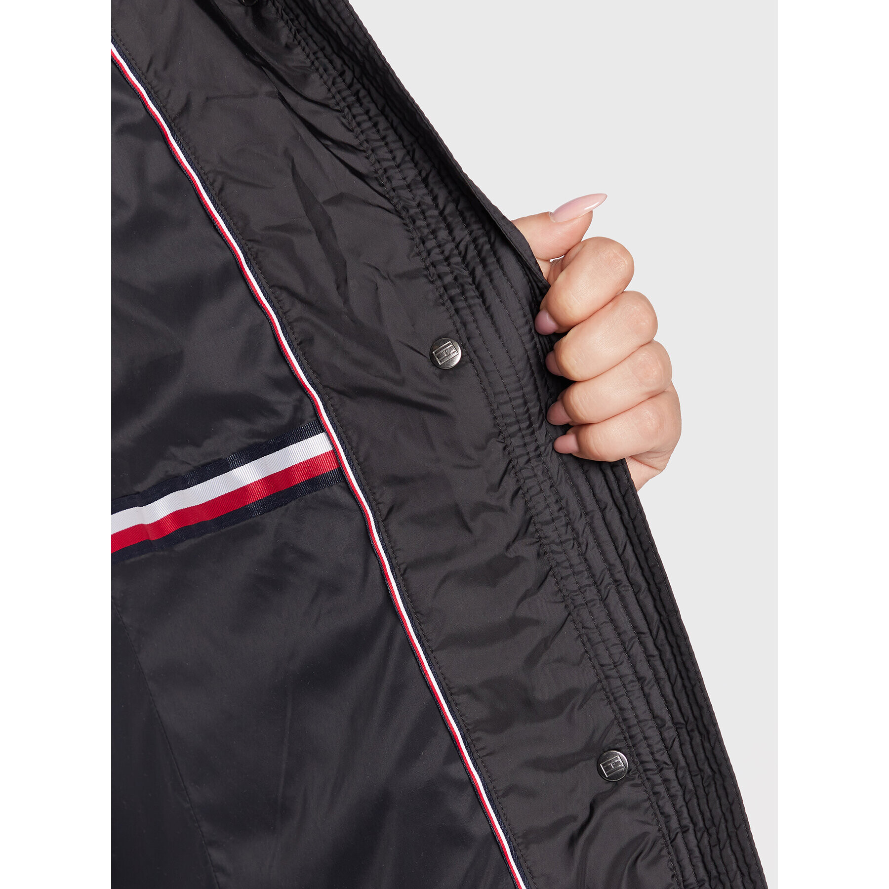 Tommy Hilfiger Curve Geacă din puf Essential Tyra WW0WW29699 Negru Regular Fit - Pled.ro