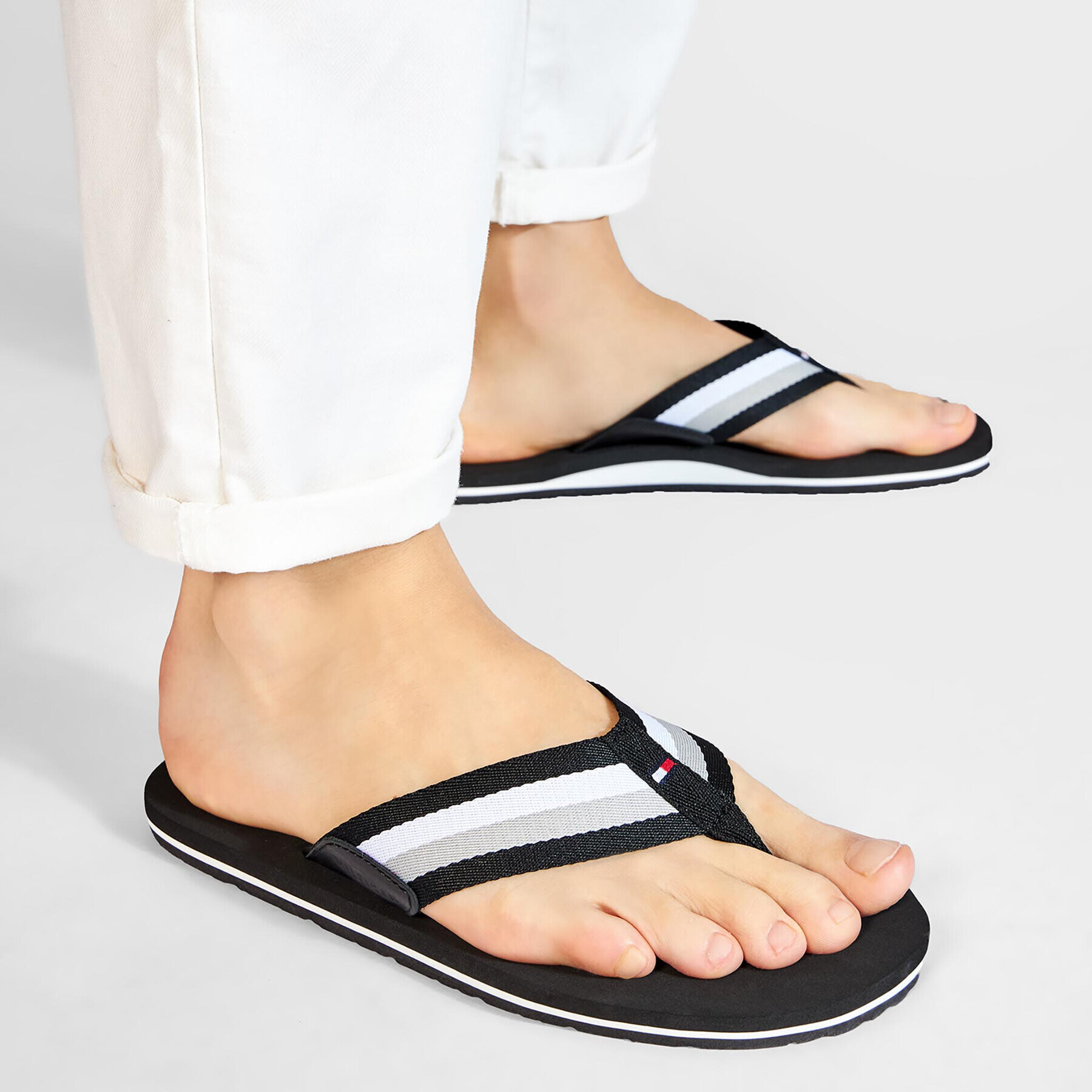 Tommy Hilfiger Flip flop Corporate Hilfiger Beach Sandal FM0FM03380 Negru - Pled.ro