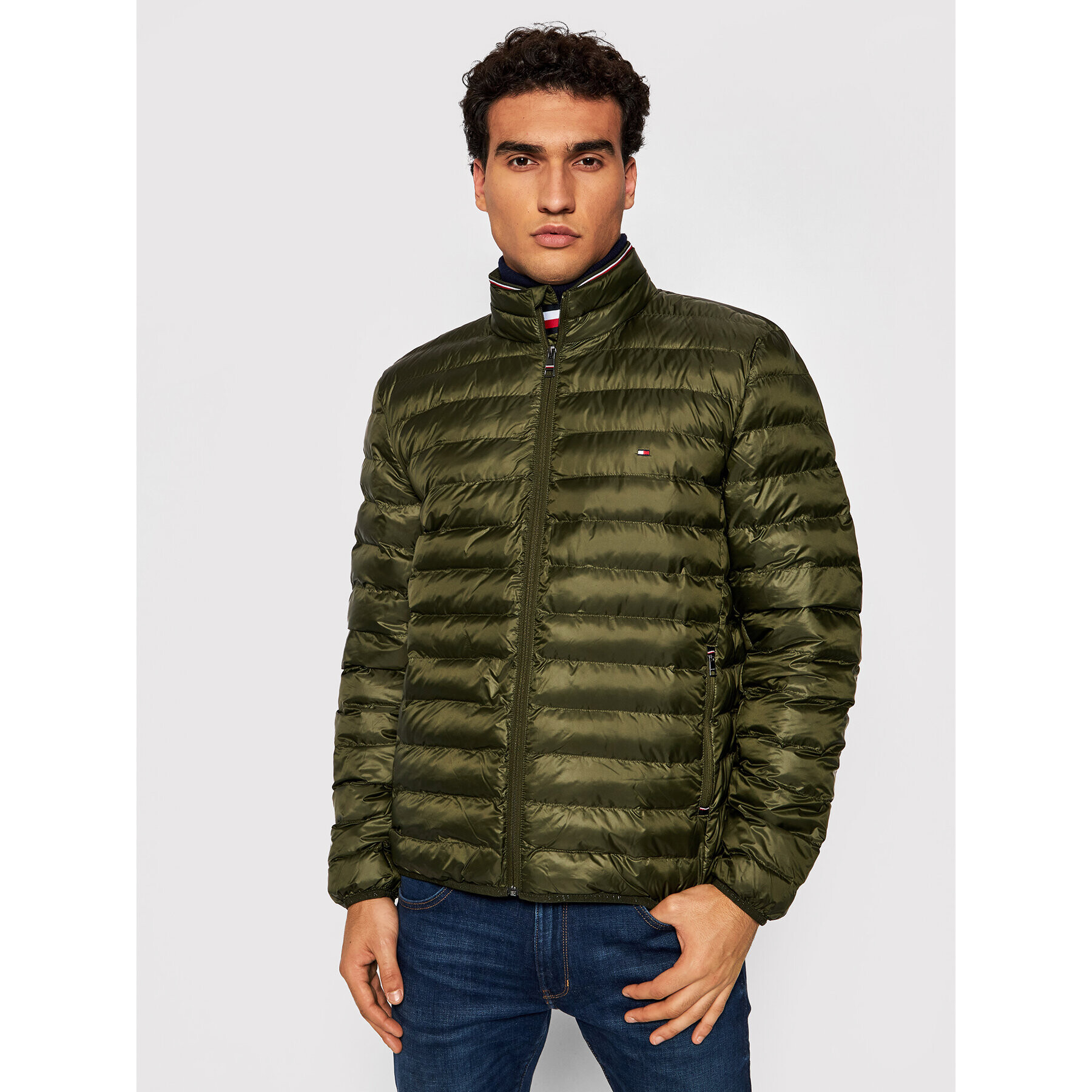 Tommy Hilfiger Geacă din puf Circular MW0MW18763 Verde Regular Fit - Pled.ro