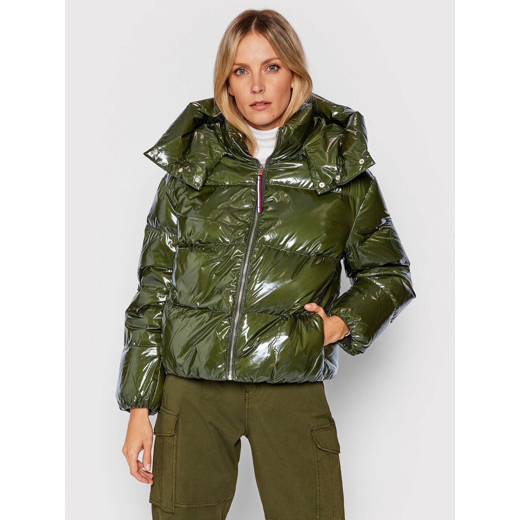 Tommy Hilfiger Geacă din puf Glossy WW0WW32803 Verde Regular Fit - Pled.ro