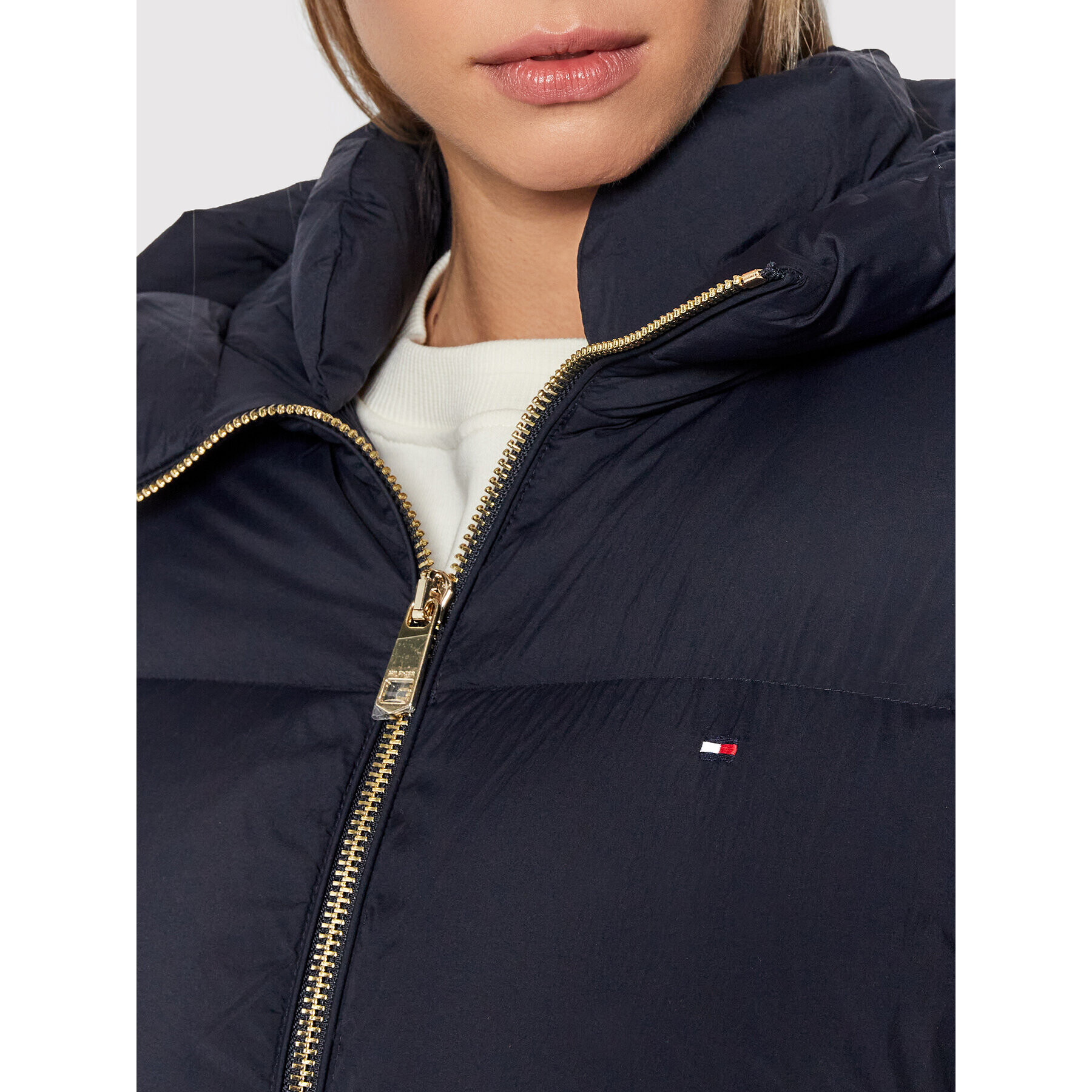 Tommy Hilfiger Geacă din puf WW0WW30920 Bleumarin Regular Fit - Pled.ro