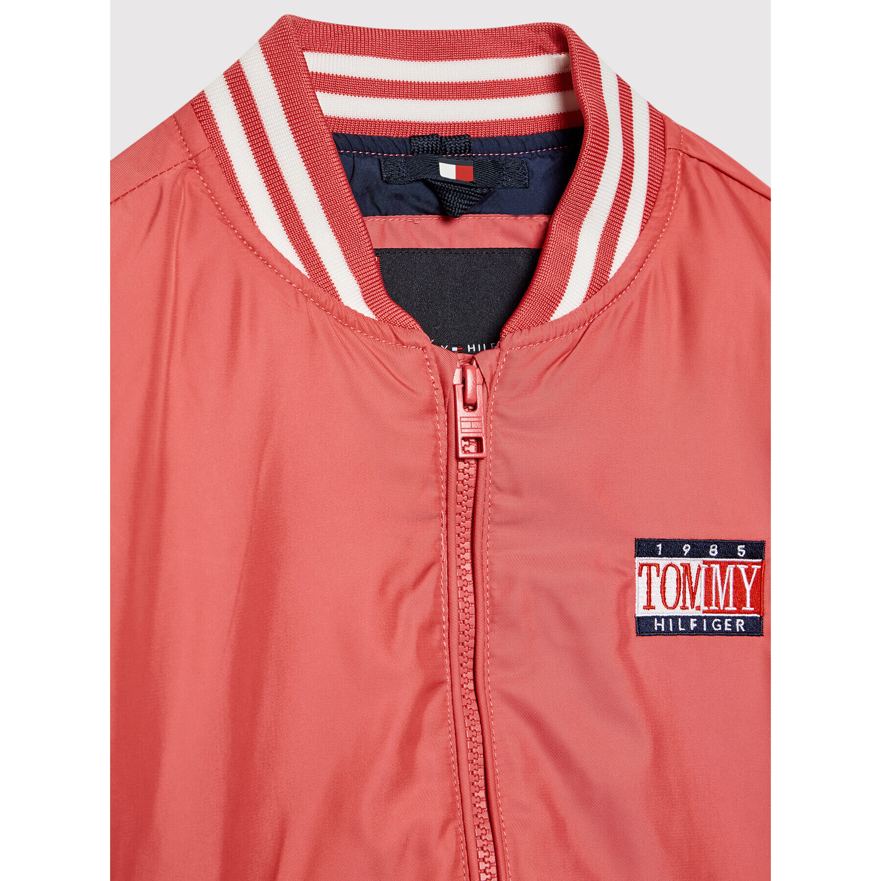 Tommy Hilfiger Geacă Timeless KS0KS00233 D Roz Regular Fit - Pled.ro