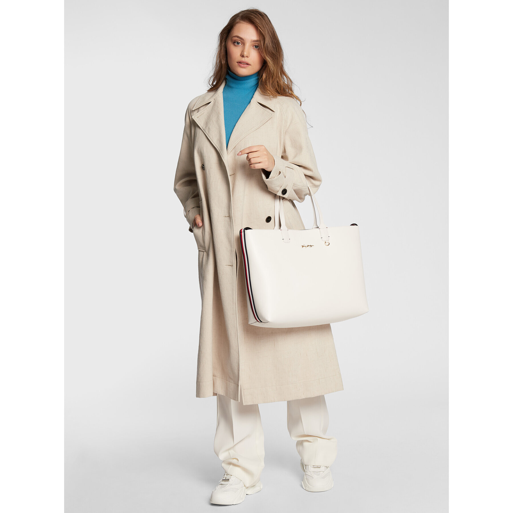 Tommy Hilfiger Geantă Iconic Tommy Tote AW0AW12017 Alb - Pled.ro