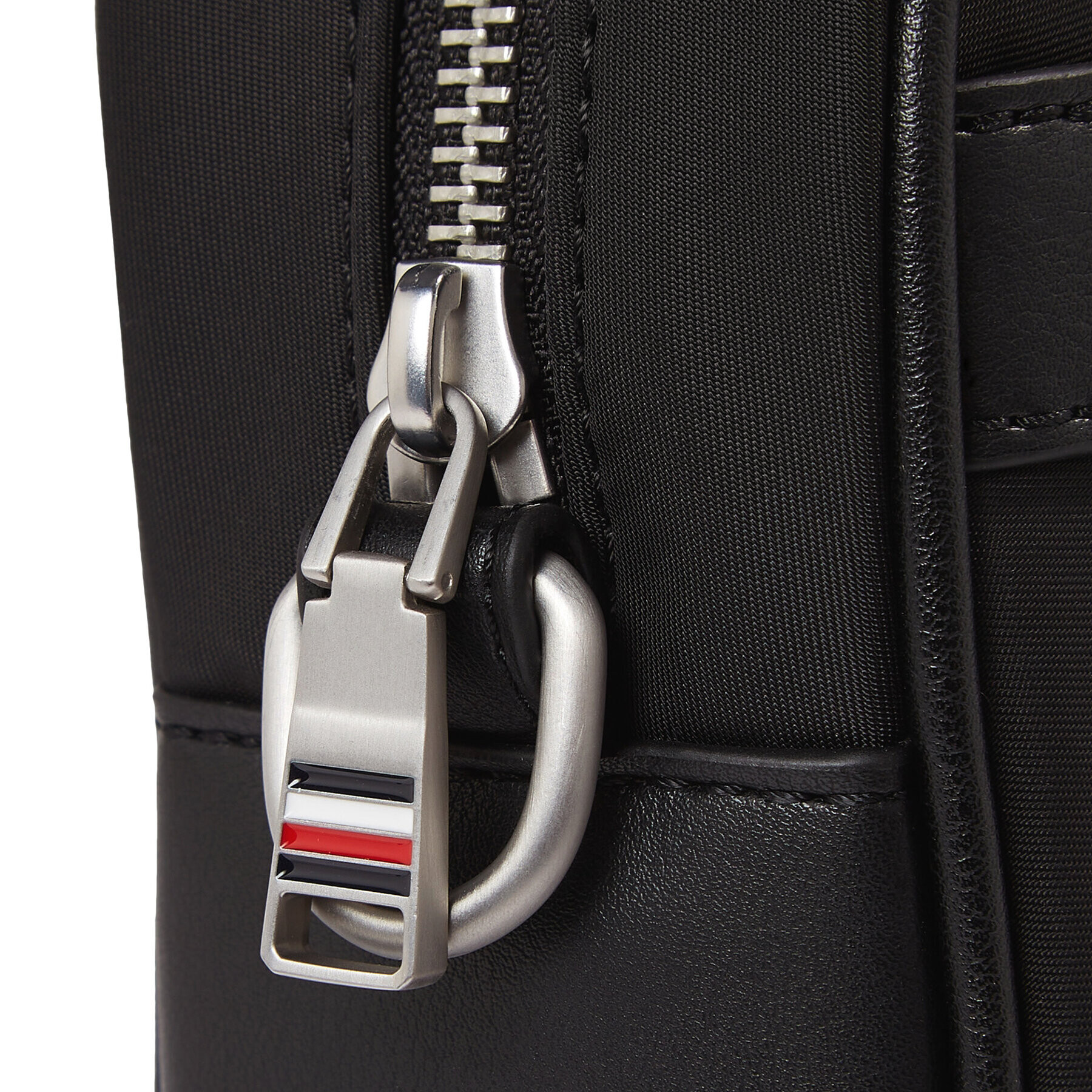 Tommy Hilfiger Geantă pentru laptop Central Repreve AM0AM11301 Negru - Pled.ro