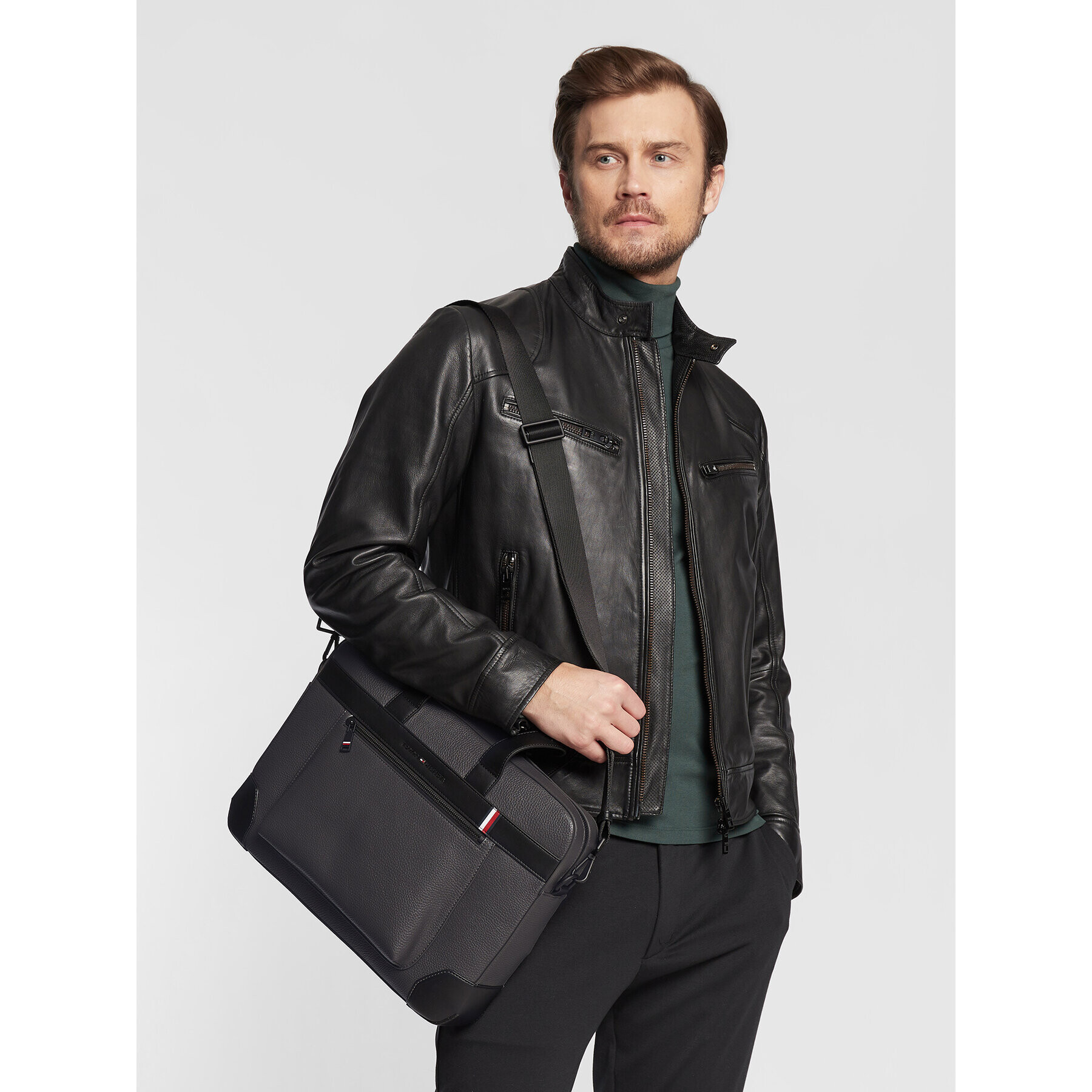 Tommy Hilfiger Geantă pentru laptop Th Central Computer Bag AM0AM10274 Gri - Pled.ro