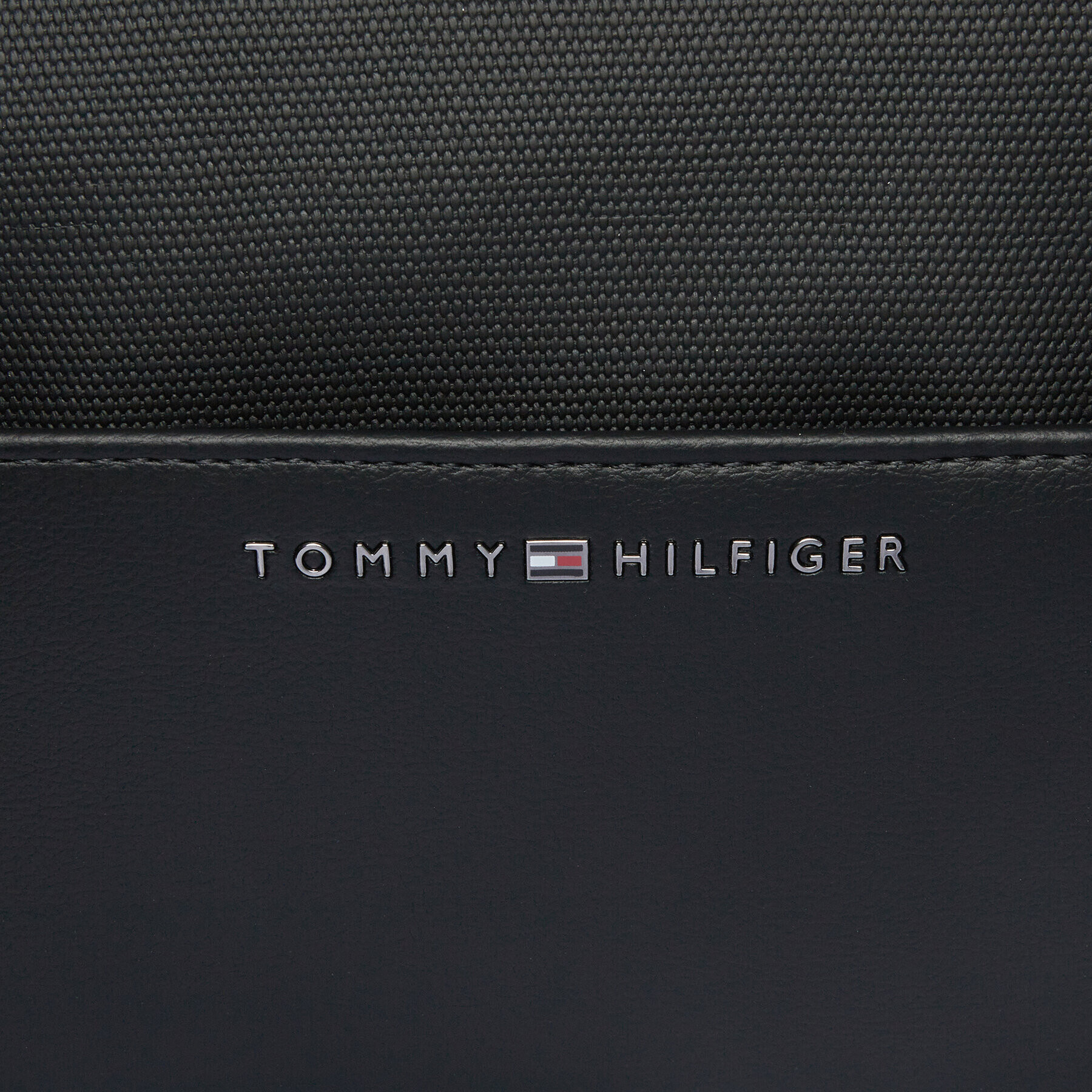 Tommy Hilfiger Geantă Th Corporate Duffle AM0AM11825 Negru - Pled.ro