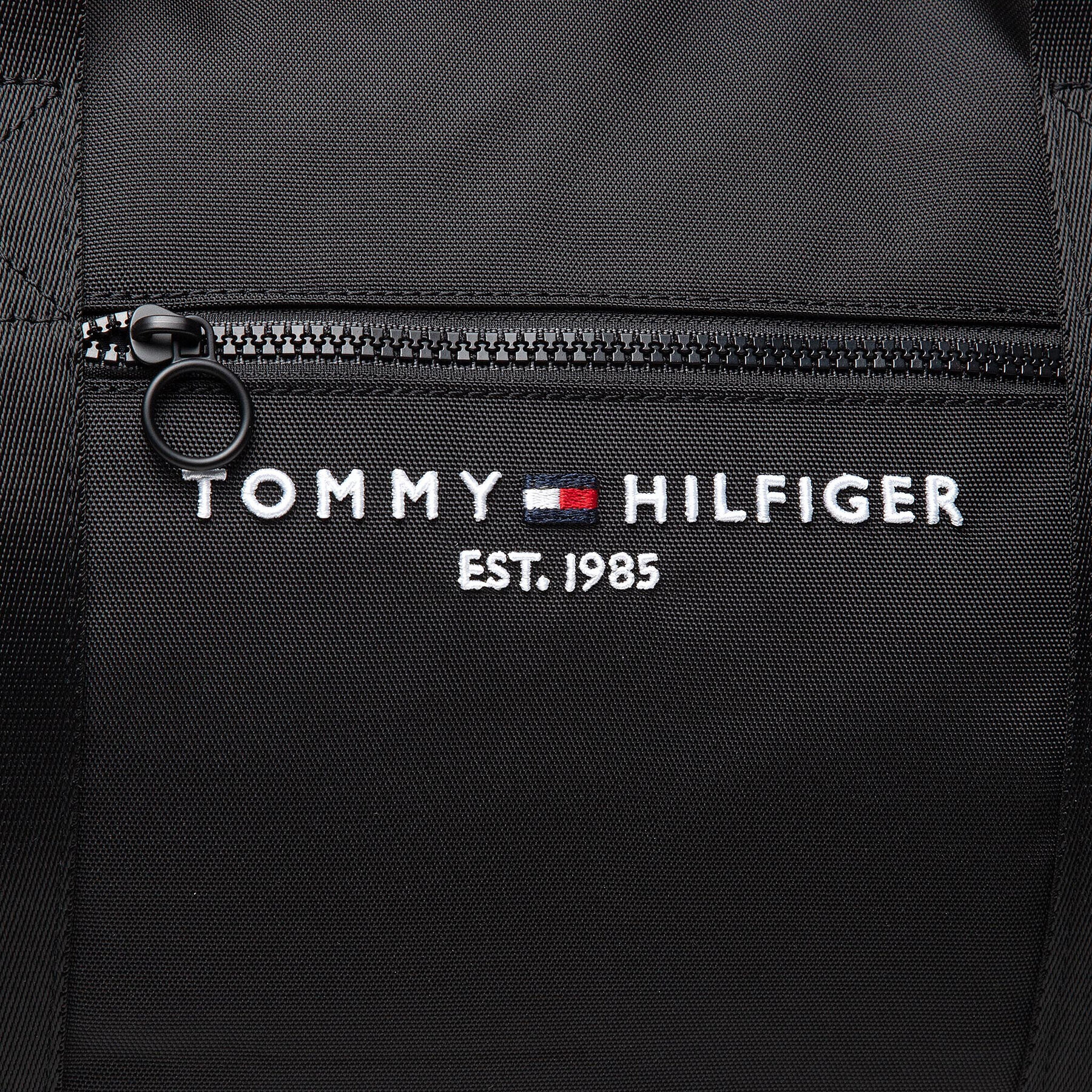 Tommy Hilfiger Geantă Th Established Duffle AM0AM07549 Negru - Pled.ro