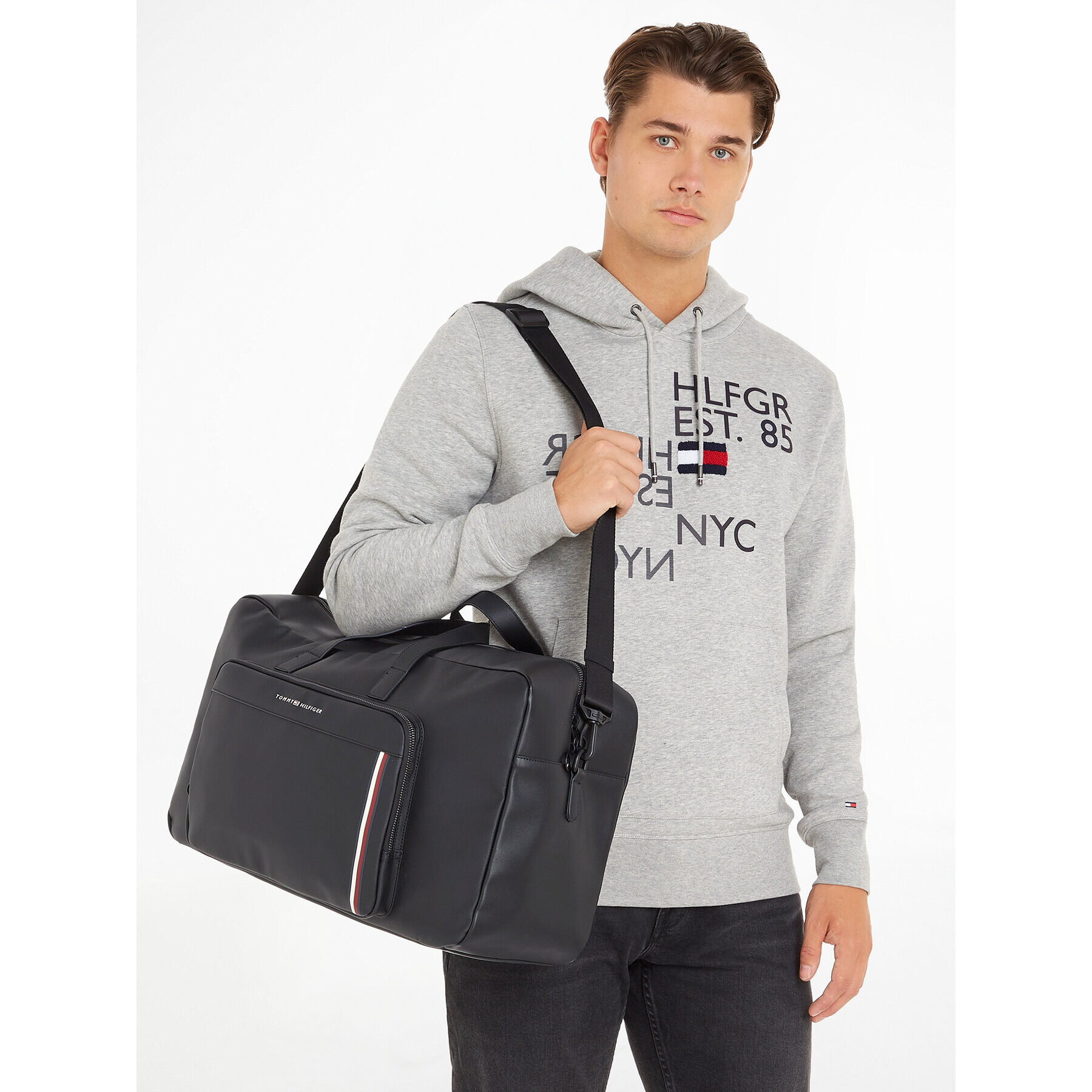 Tommy Hilfiger Geantă Th Pique Pu Duffle AM0AM11309 Negru - Pled.ro