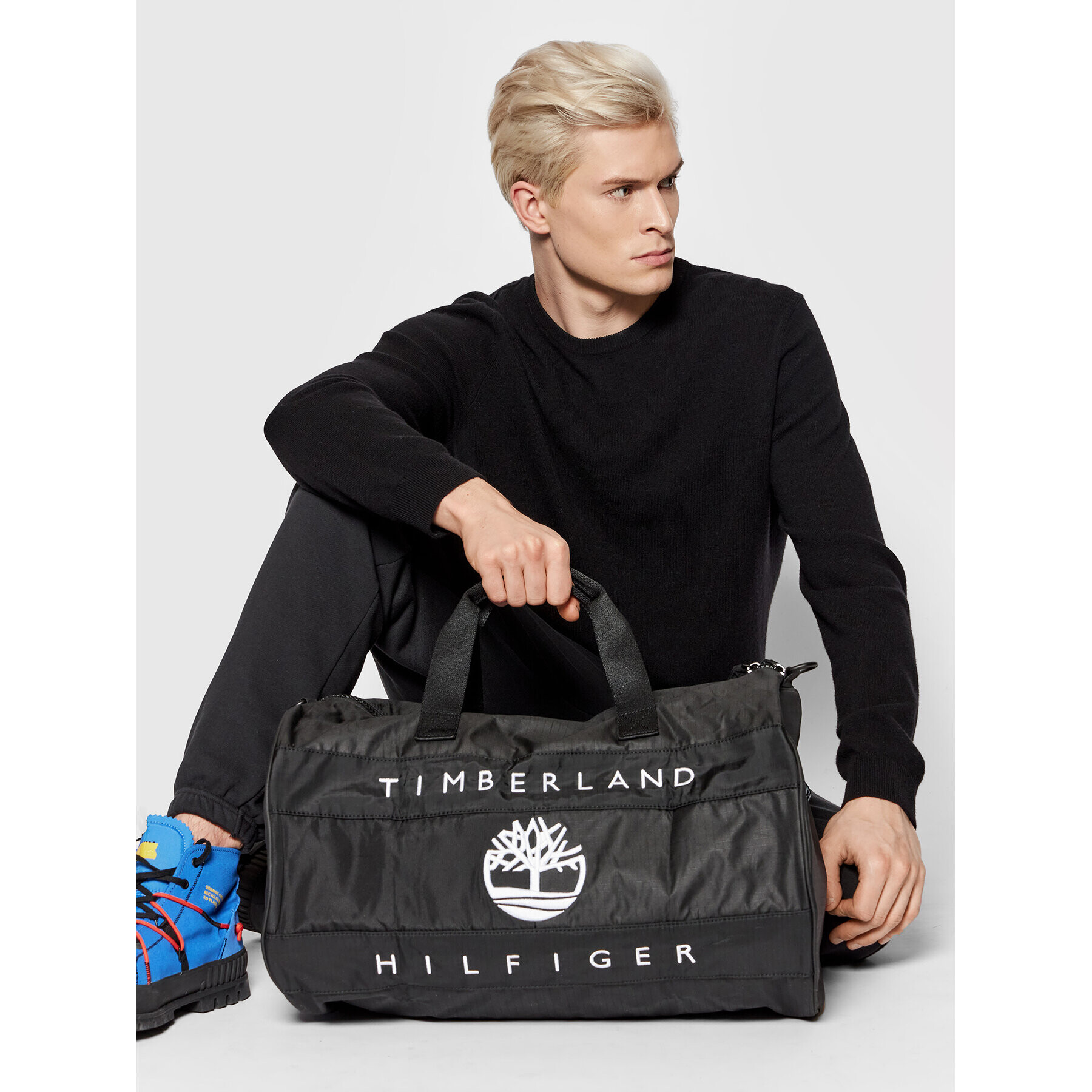 Tommy Hilfiger Geantă Th X Tbl Ri Duffle AU0AU01239 Negru - Pled.ro