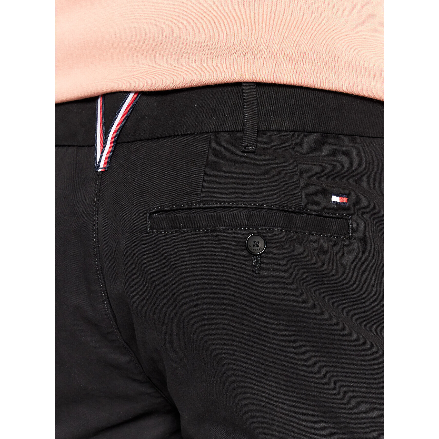 Tommy Hilfiger Pantalon scurți din material John MW0MW24953 Negru Regular Fit - Pled.ro