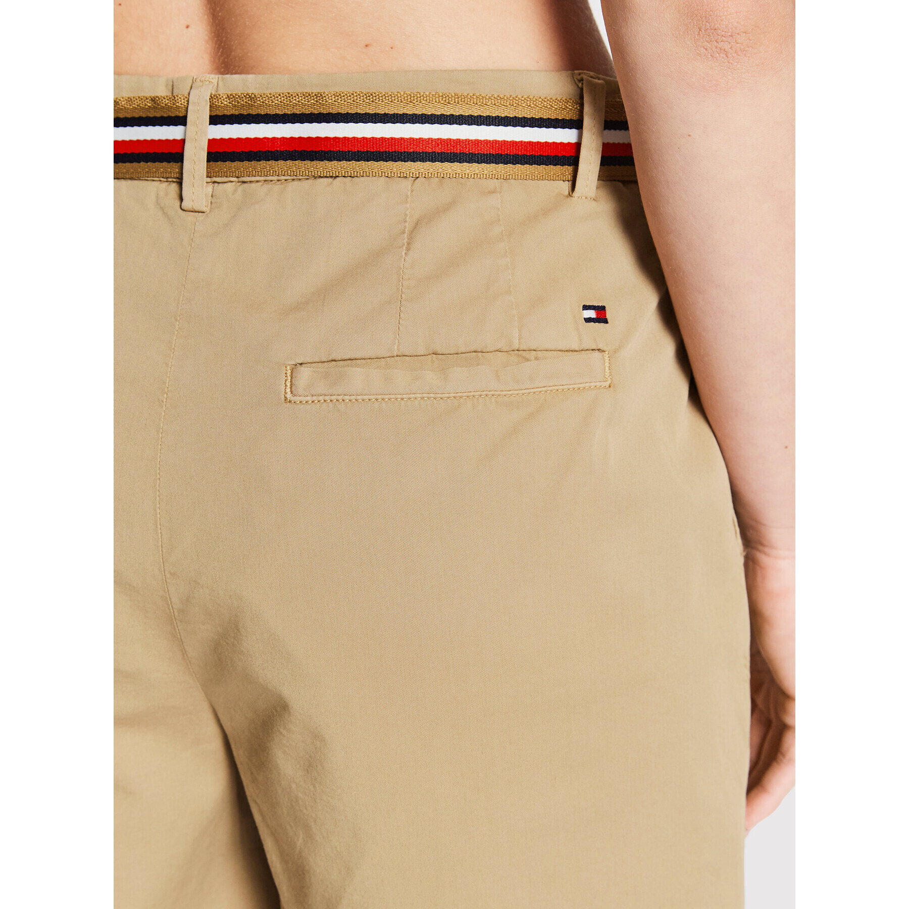 Tommy Hilfiger Pantalon scurți din material WW0WW30482 Bej Regular Fit - Pled.ro