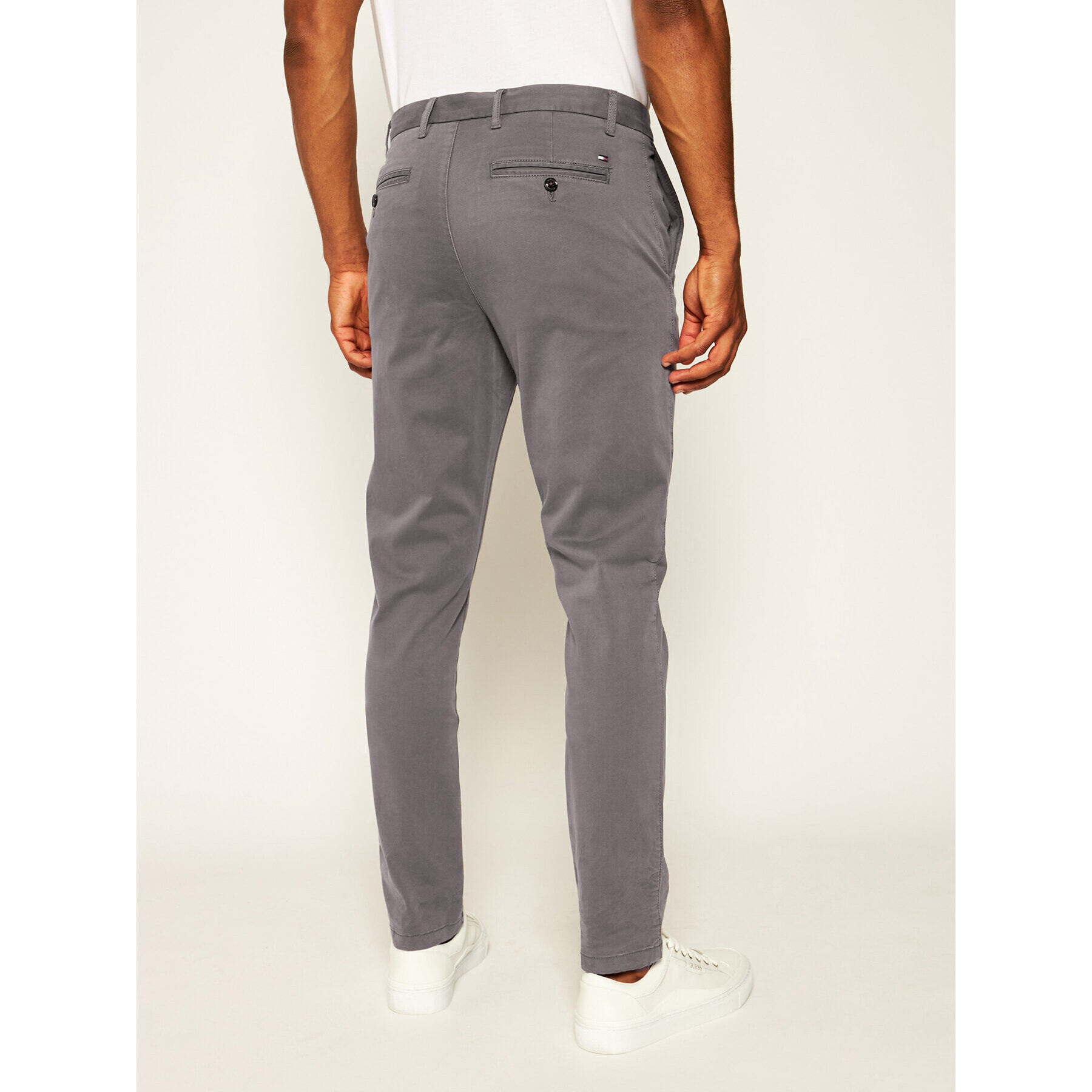 Tommy Hilfiger Pantaloni chino Core MW0MW08644 Gri Regular Fit - Pled.ro