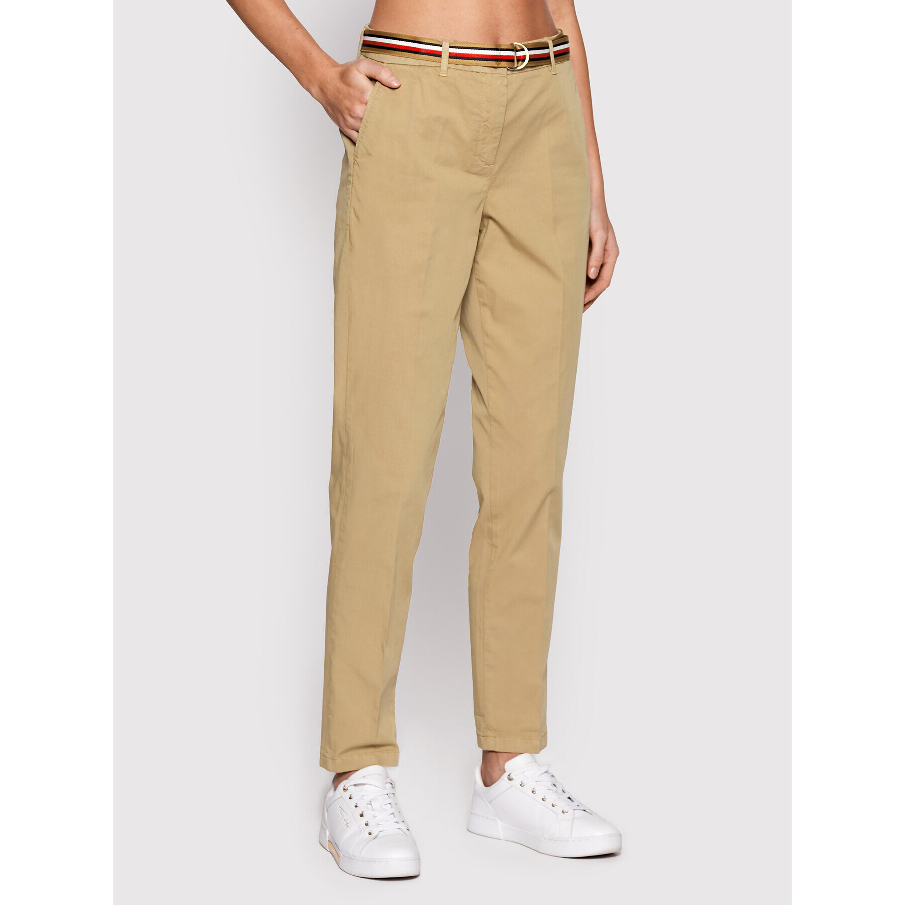 Tommy Hilfiger Pantaloni chino Hailey WW0WW34703 Maro Slim Fit - Pled.ro