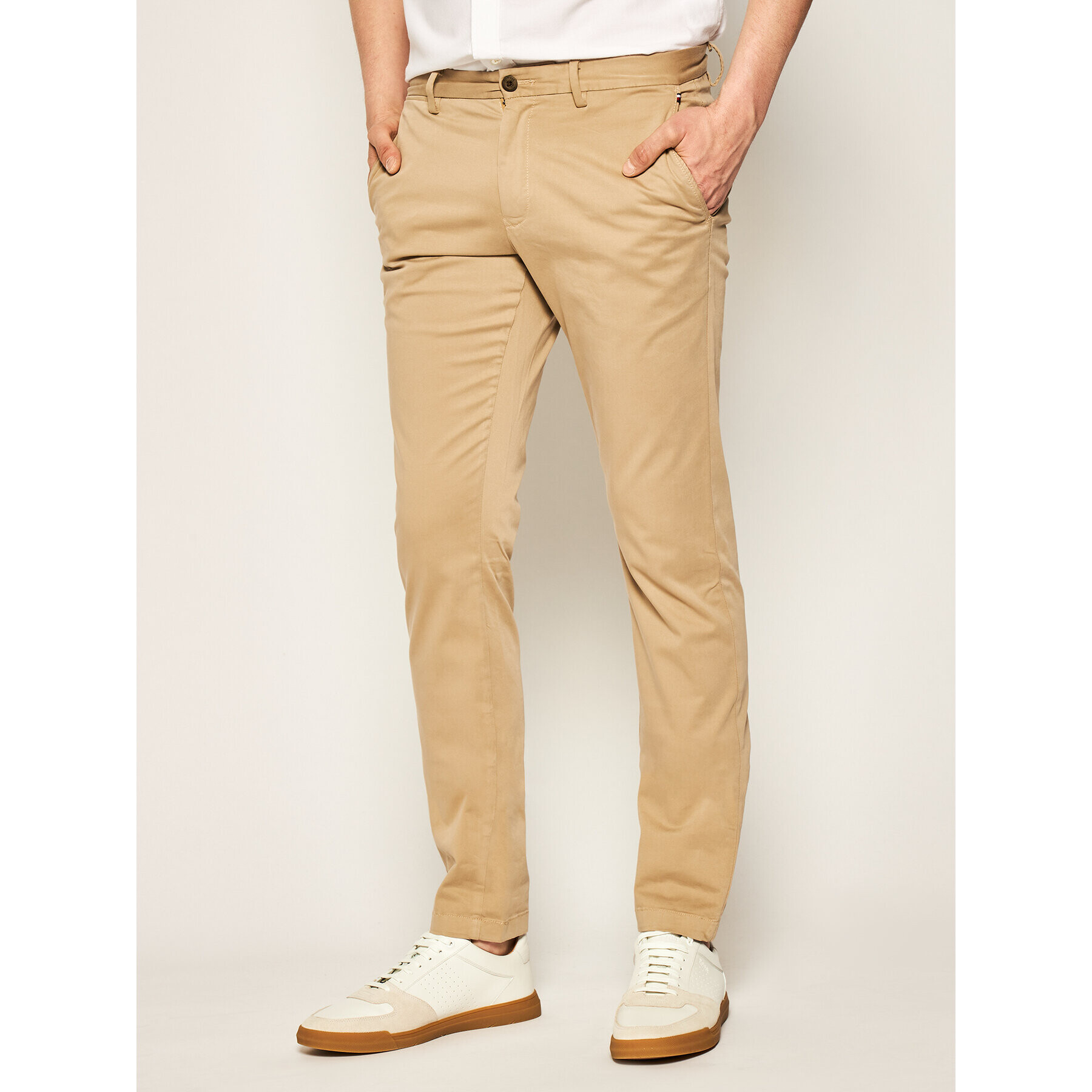 Tommy Hilfiger Pantaloni din material Bleecker MW0MW12586 Bej Slim Fit - Pled.ro