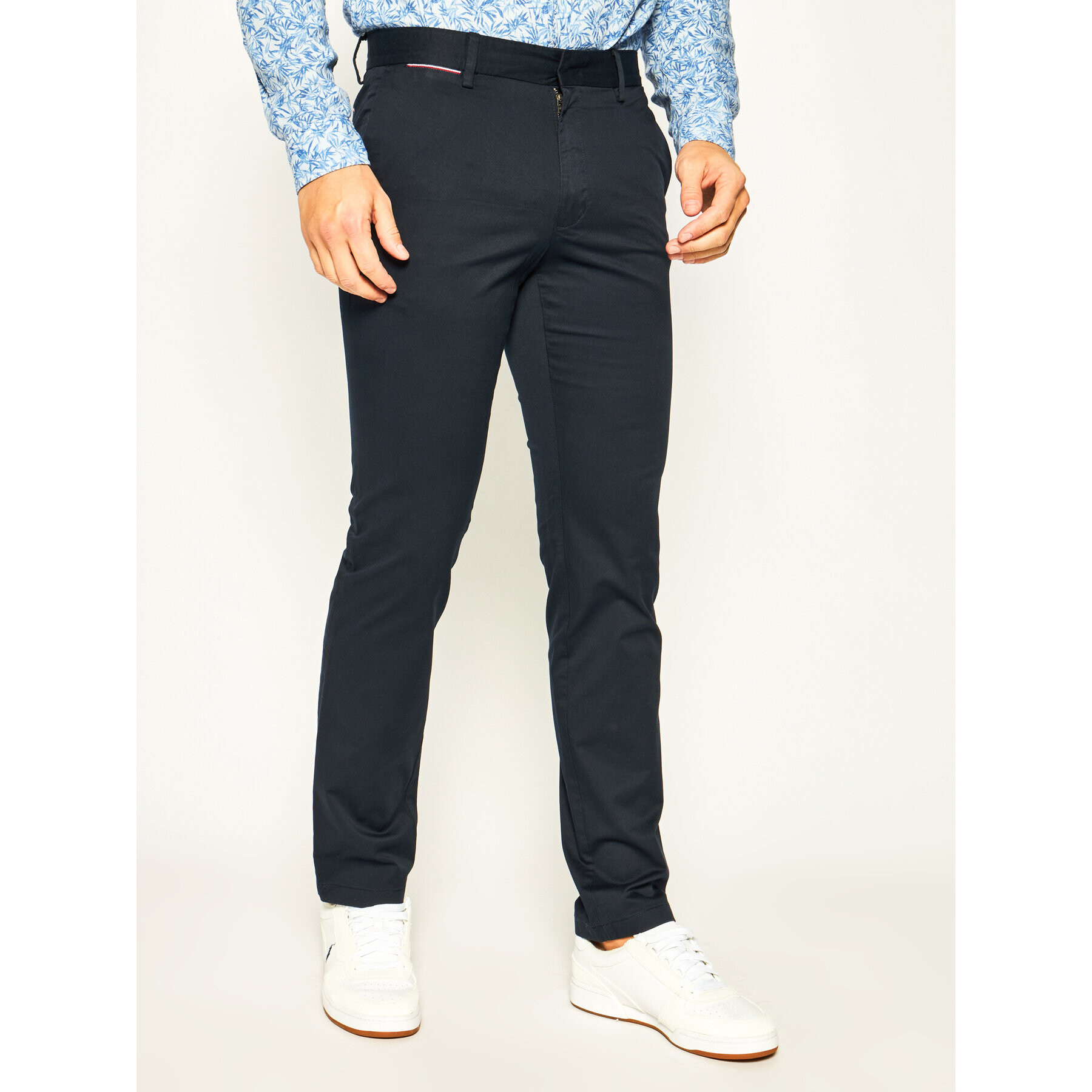 Tommy Hilfiger Pantaloni chino Denton Chino Summer Twill Flex MW0MW13299 Bleumarin Regular Fit - Pled.ro