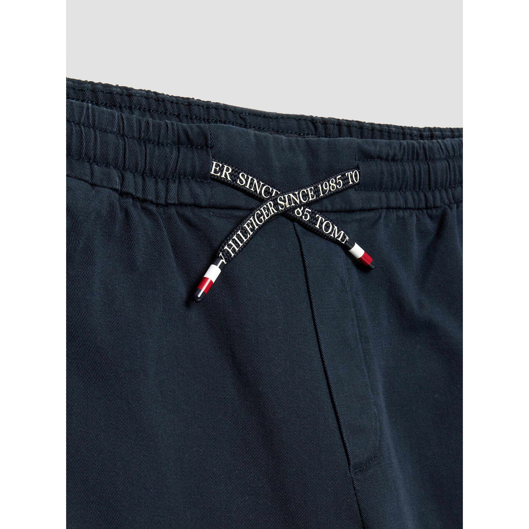 Tommy Hilfiger Pantaloni din material KB0KB07980 D Bleumarin Tapered Fit - Pled.ro