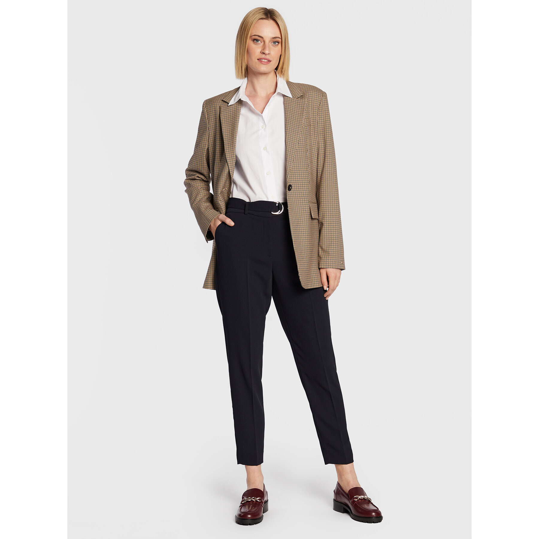 Tommy Hilfiger Pantaloni din material Michelle WW0WW36464 Bleumarin Regular Fit - Pled.ro