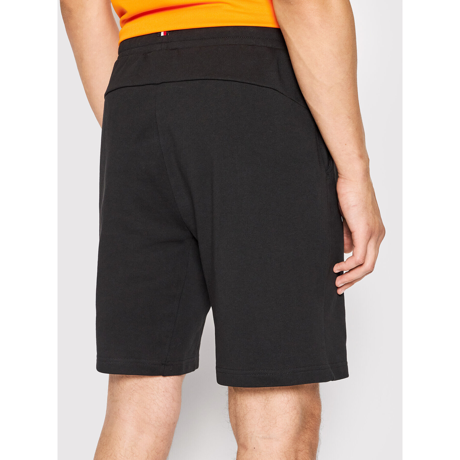 Tommy Hilfiger Pantaloni scurți sport Essentials MW0MW22741 Negru Relaxed Fit - Pled.ro