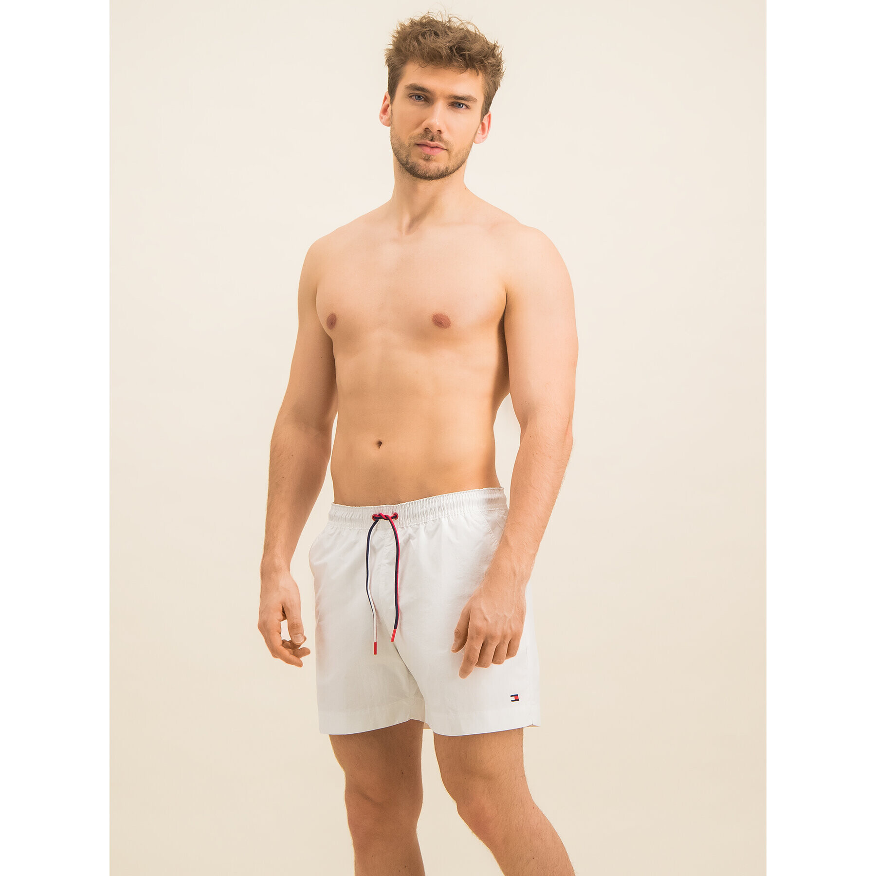 Tommy Hilfiger Pantaloni scurți pentru înot Medium Drawstring UM0UM01710 Alb Regular Fit - Pled.ro