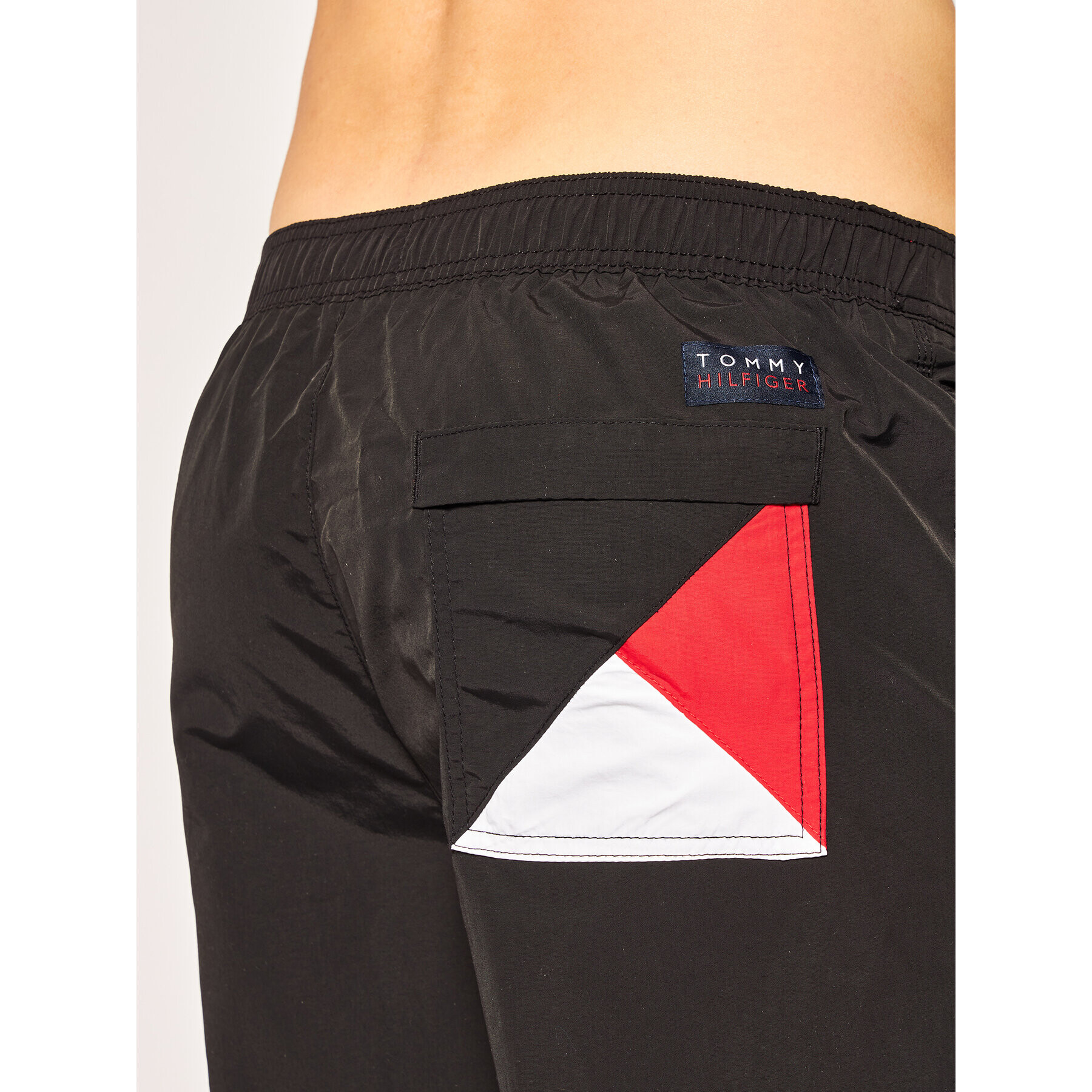 Tommy Hilfiger Pantaloni scurți pentru înot Sf Medium Grawstring UM0UM01697 Negru Slim Fit - Pled.ro