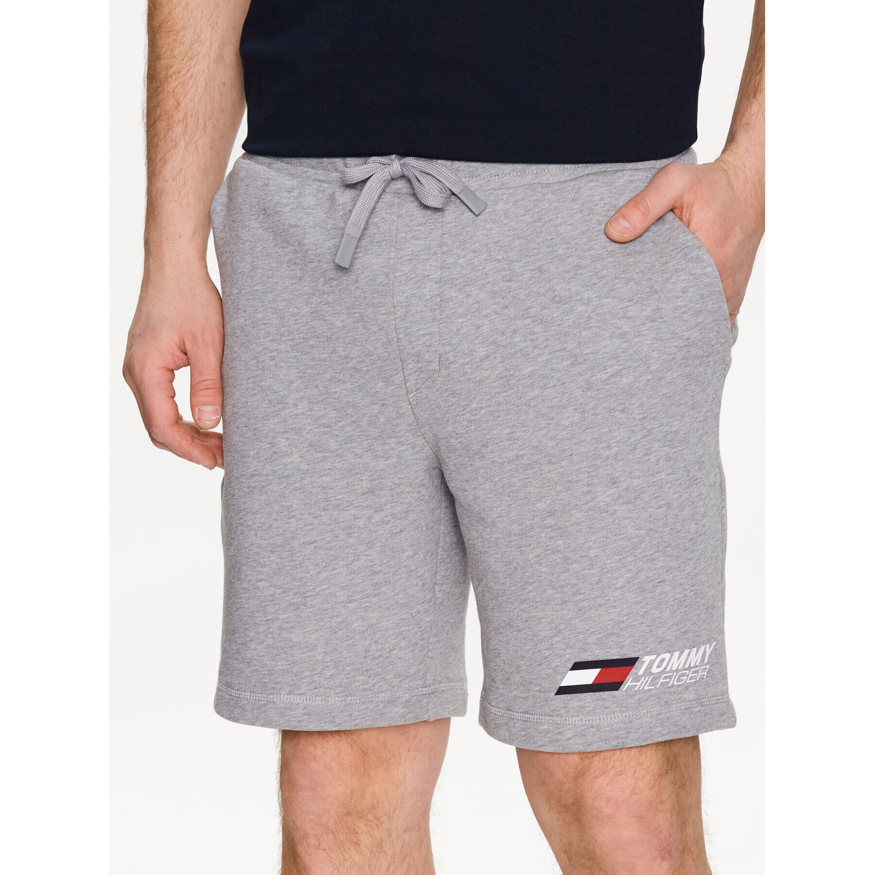 Tommy Hilfiger Pantaloni scurți sport Essentials MW0MW30398 Gri Regular Fit - Pled.ro