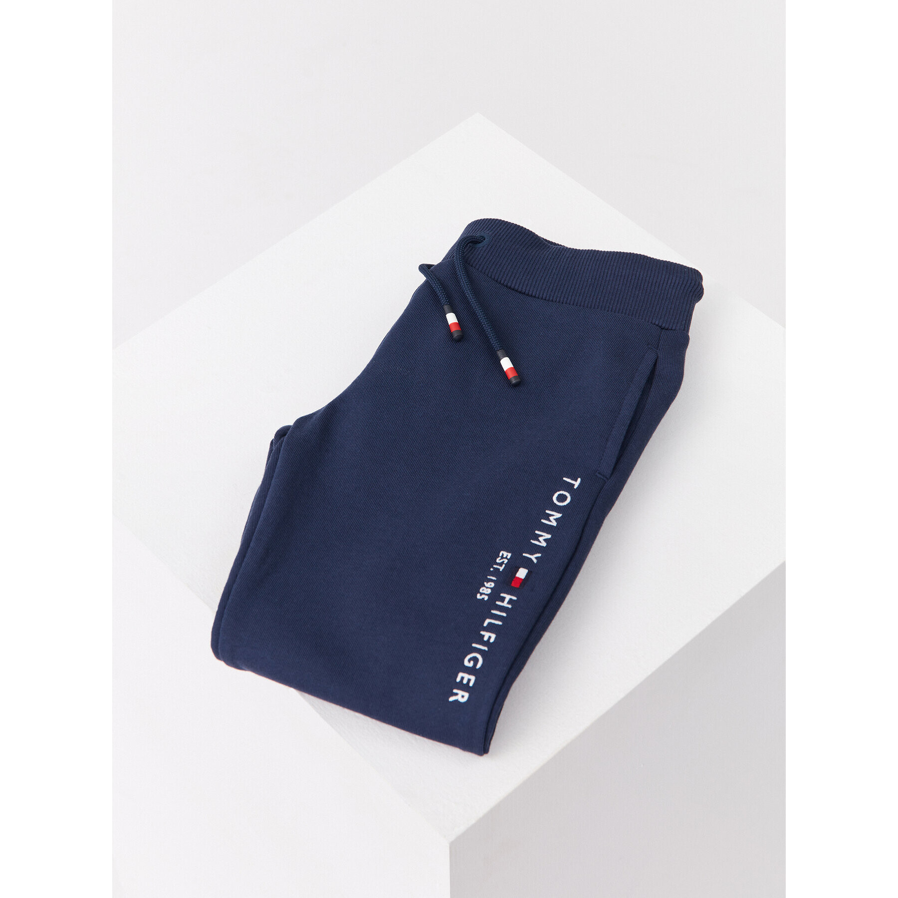 Tommy Hilfiger Pantaloni trening Essential KS0KS00214C87 M Bleumarin Regular Fit - Pled.ro