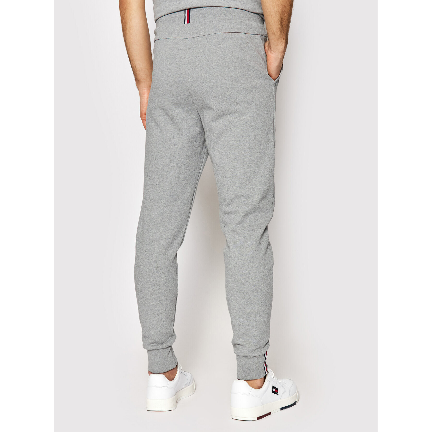 Tommy Hilfiger Pantaloni trening Essential Logo Terry MW0MW24876 Gri Regular Fit - Pled.ro